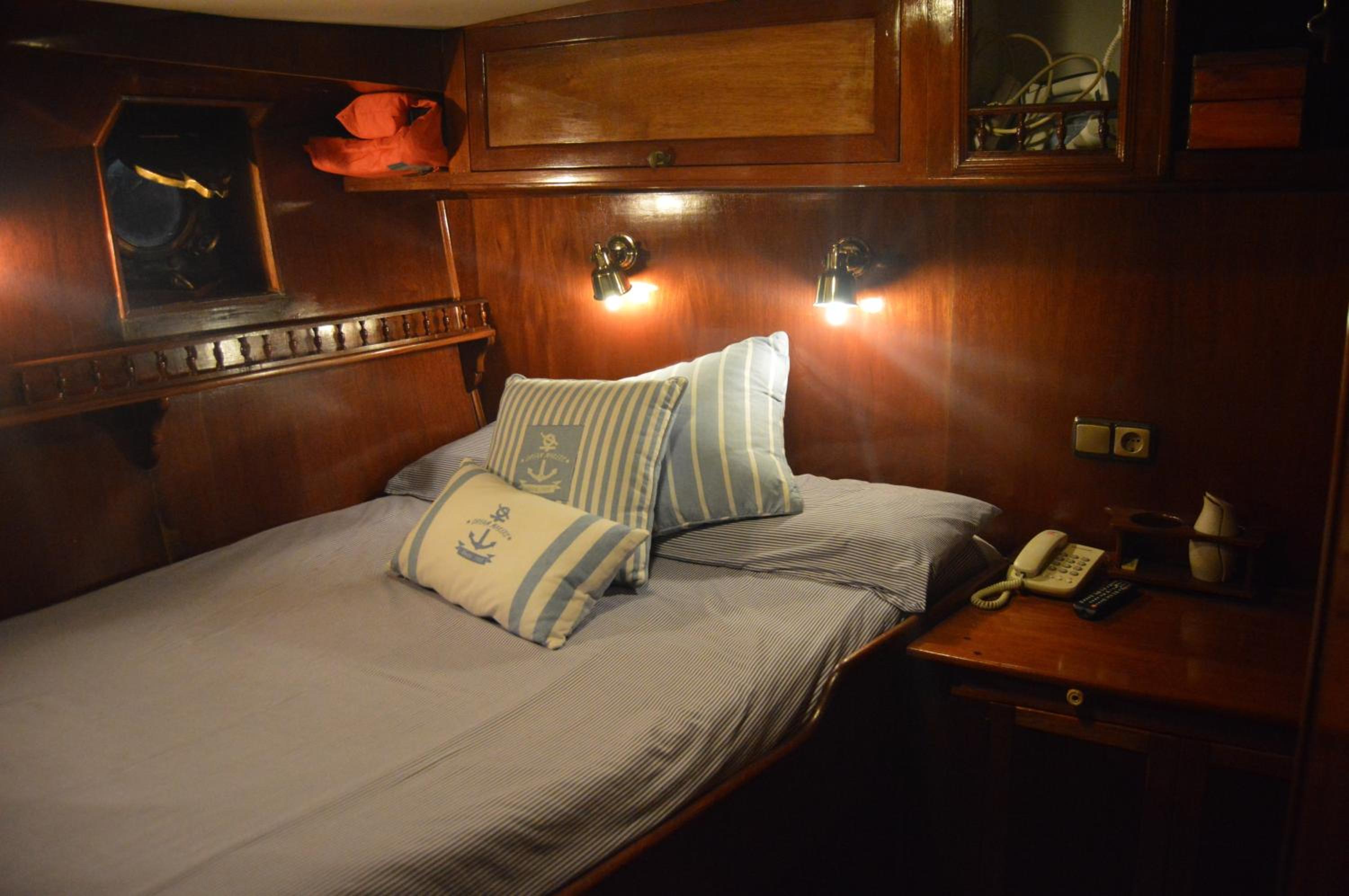 Cabin on Boat (1 Adult)  photo 2