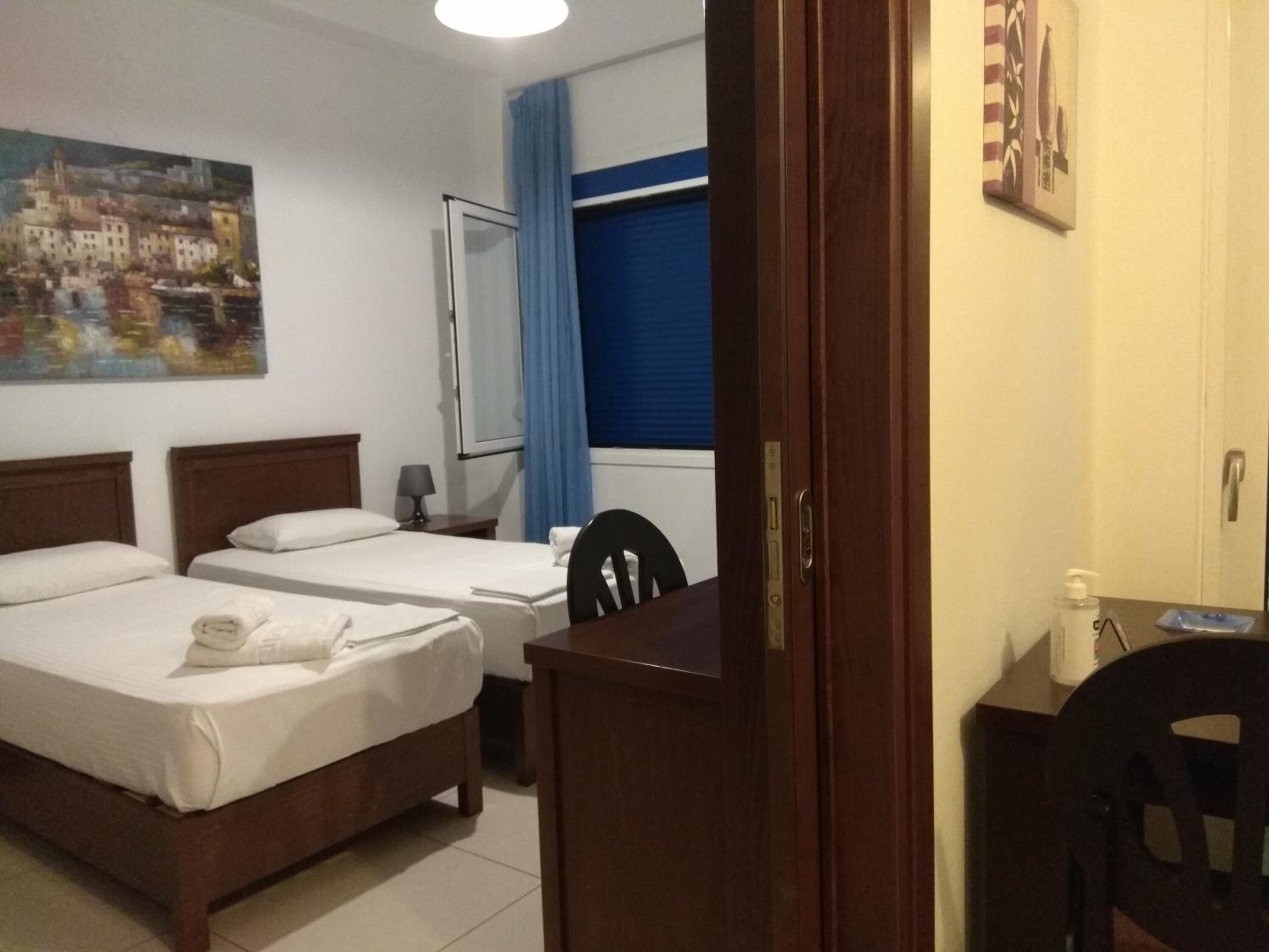 One-Bedroom Apartment - Photo 10