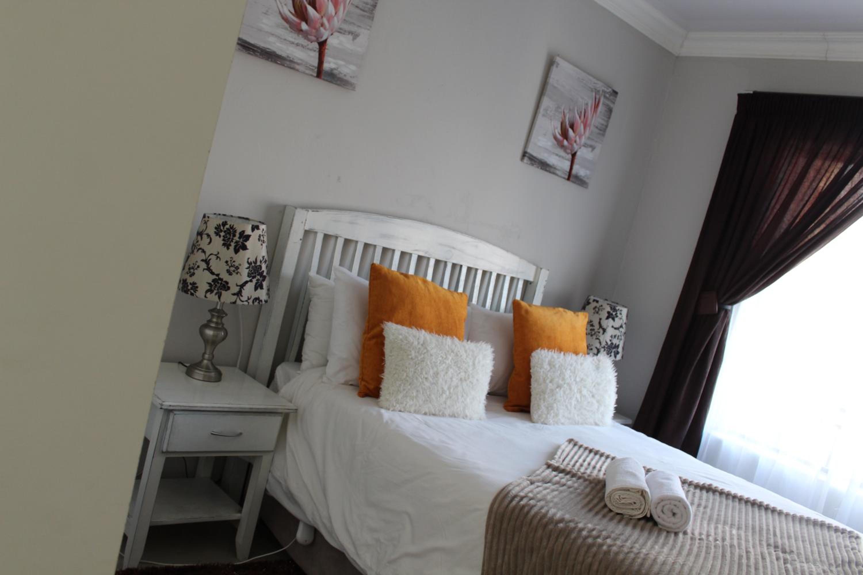 Standard Twin Room photo 1