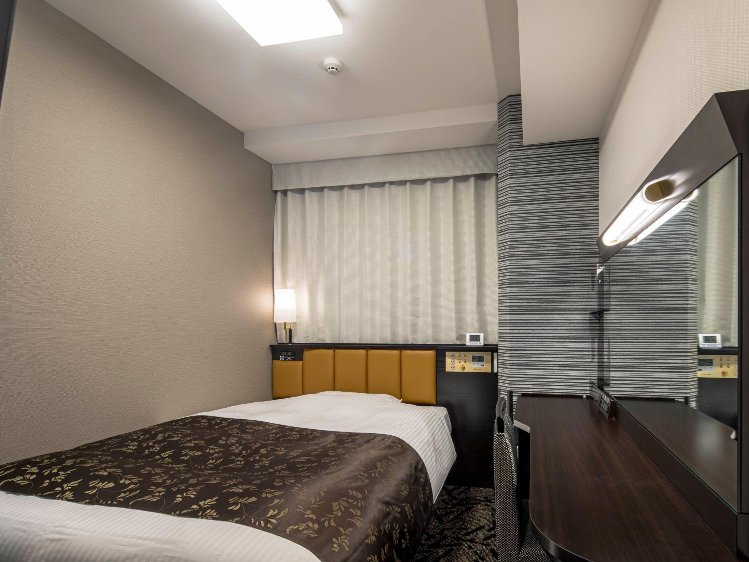 Single Room - Non-Smoking