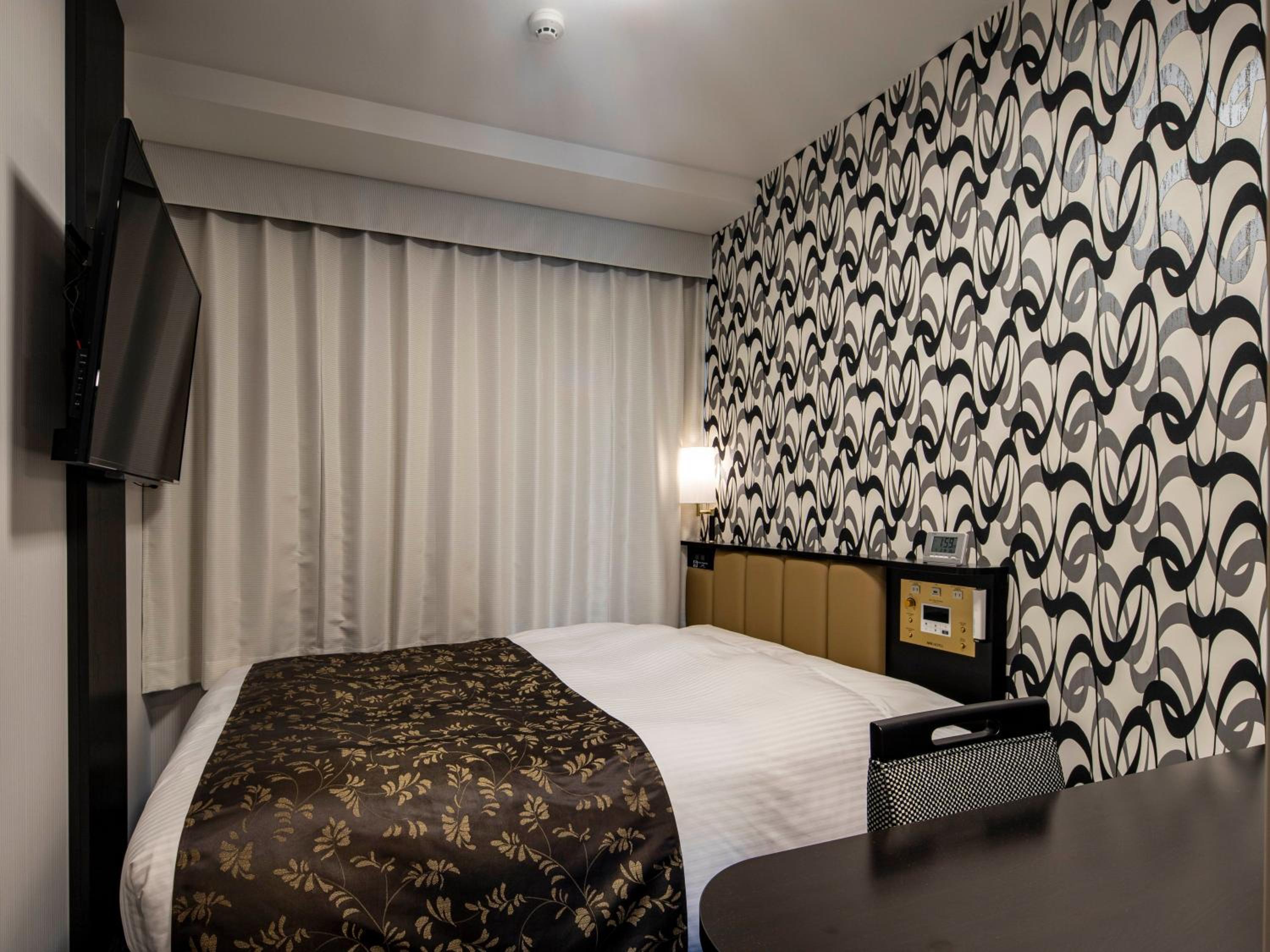 Double Room - Non-Smoking  - Photo 1