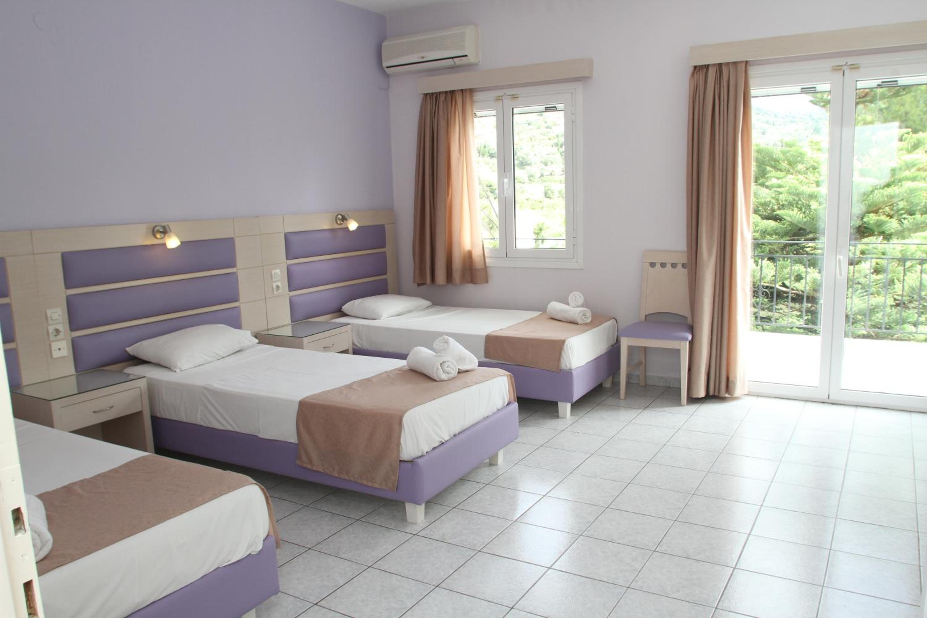 Triple Room with Mountain View - Photo 1