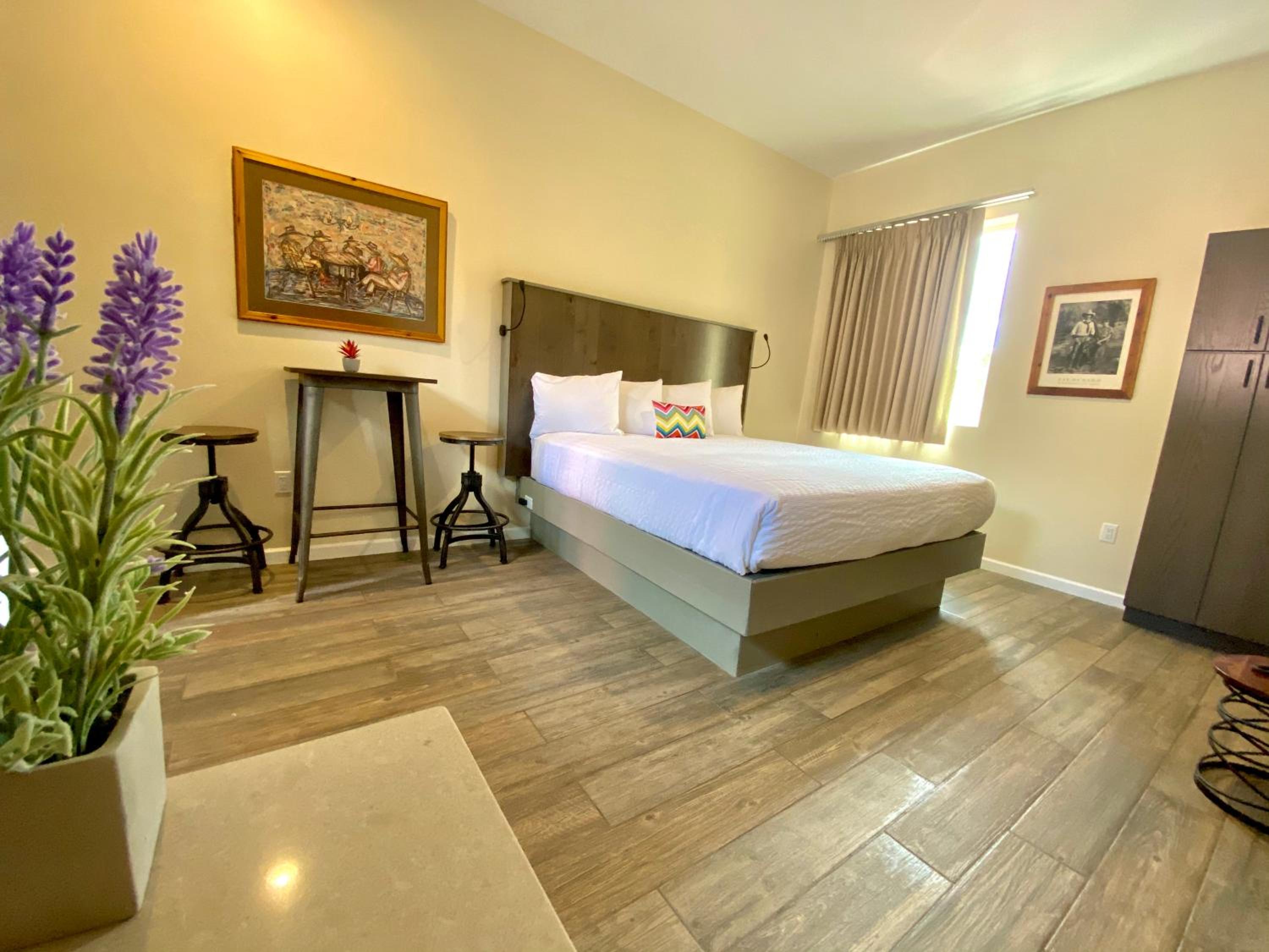 Small Double Room photo 1