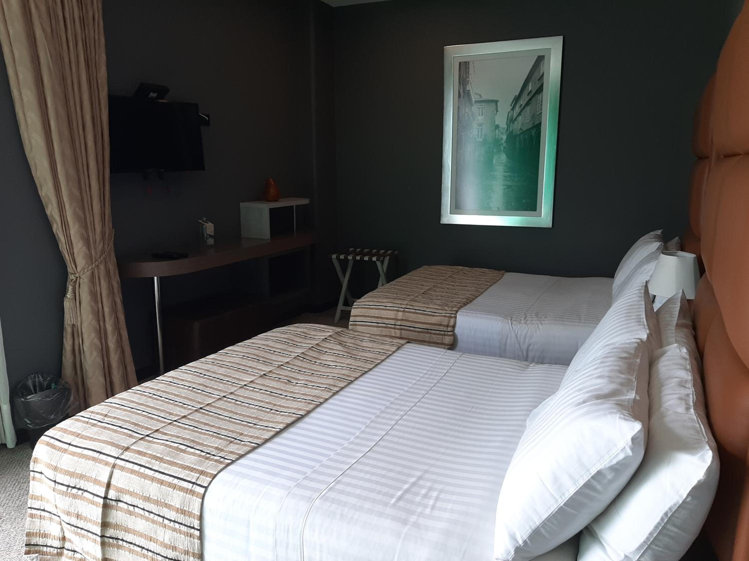 Superior Quadruple Room photo 3