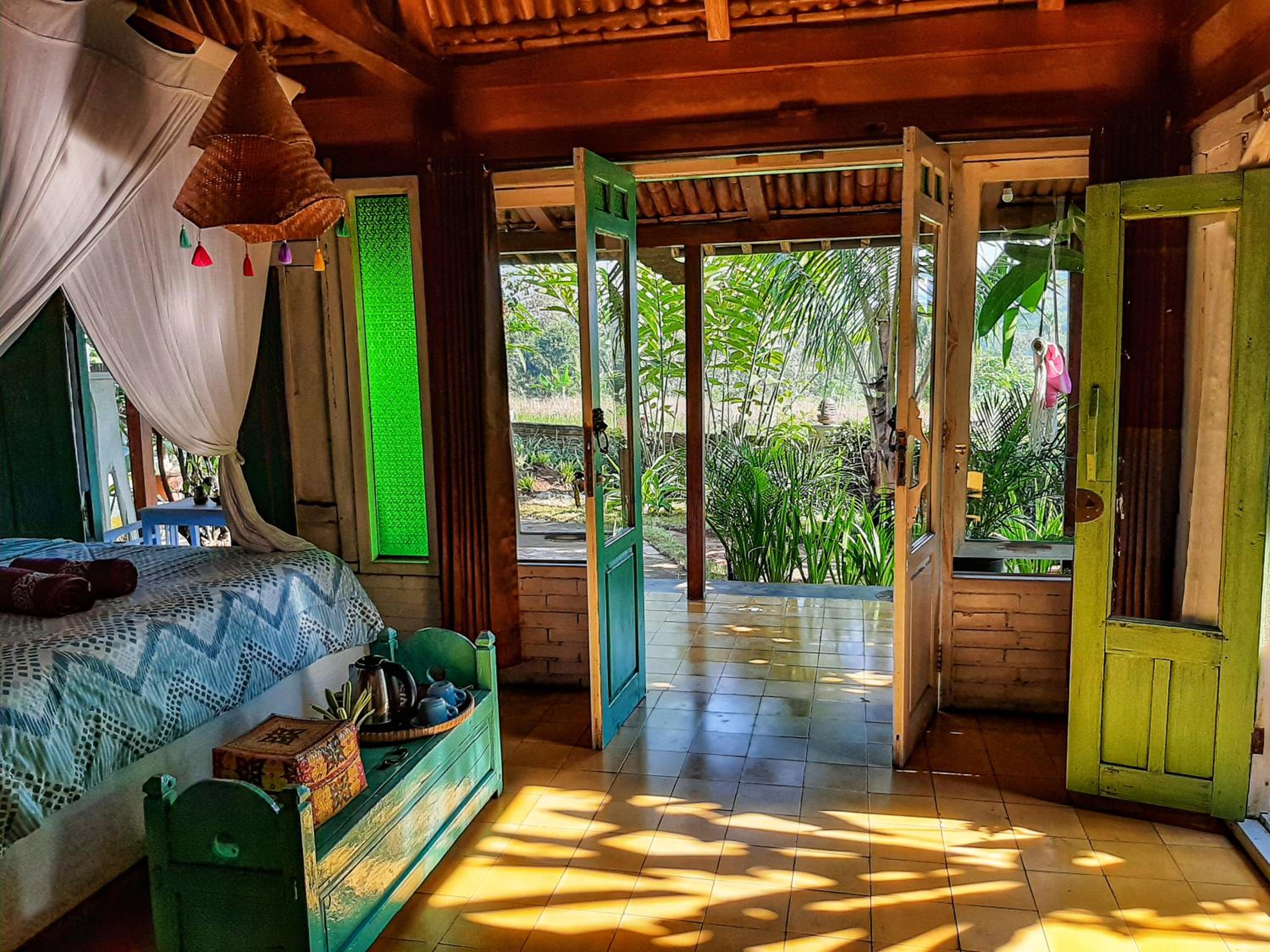 One-Bedroom Bungalow - Photo 10