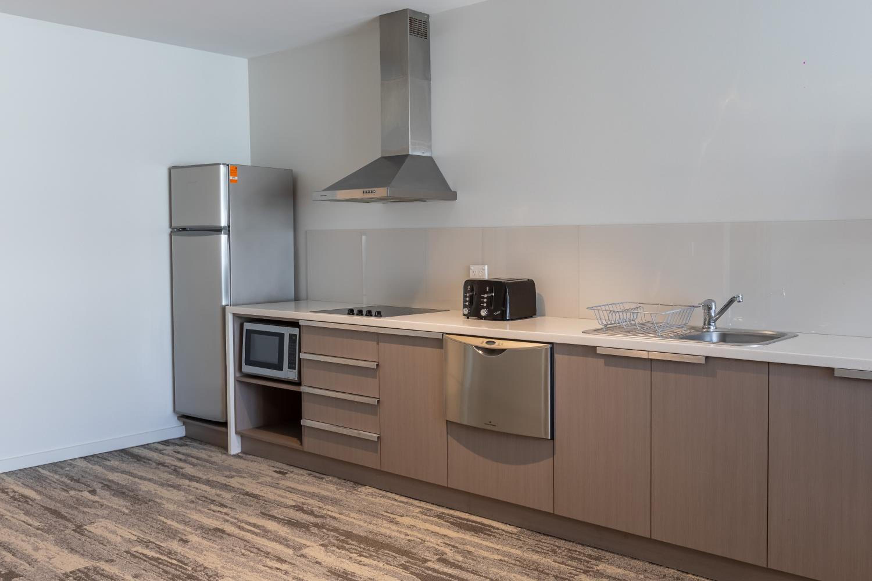 One-Bedroom Apartment - Photo 6