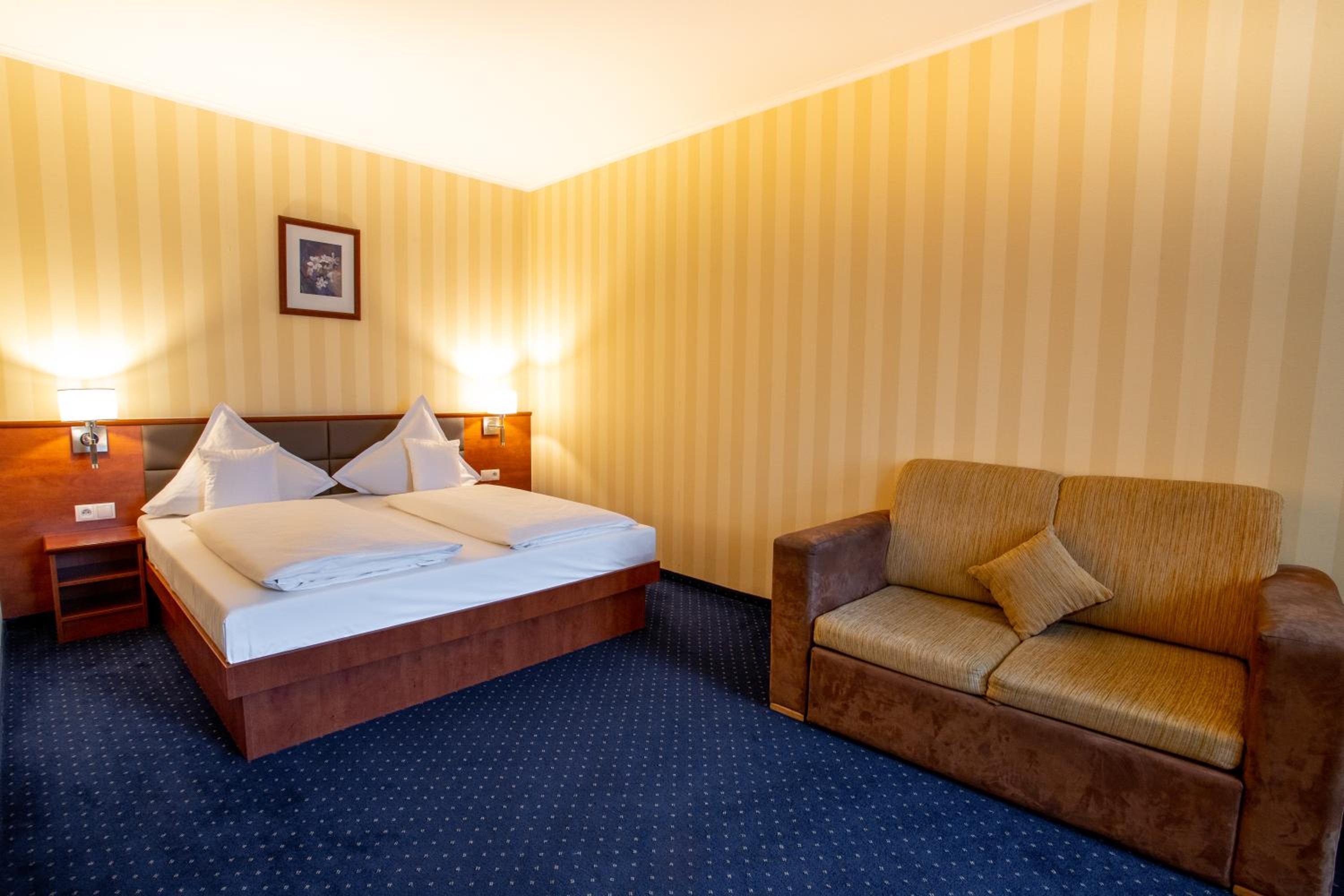 Deluxe Double Room - Photo 1