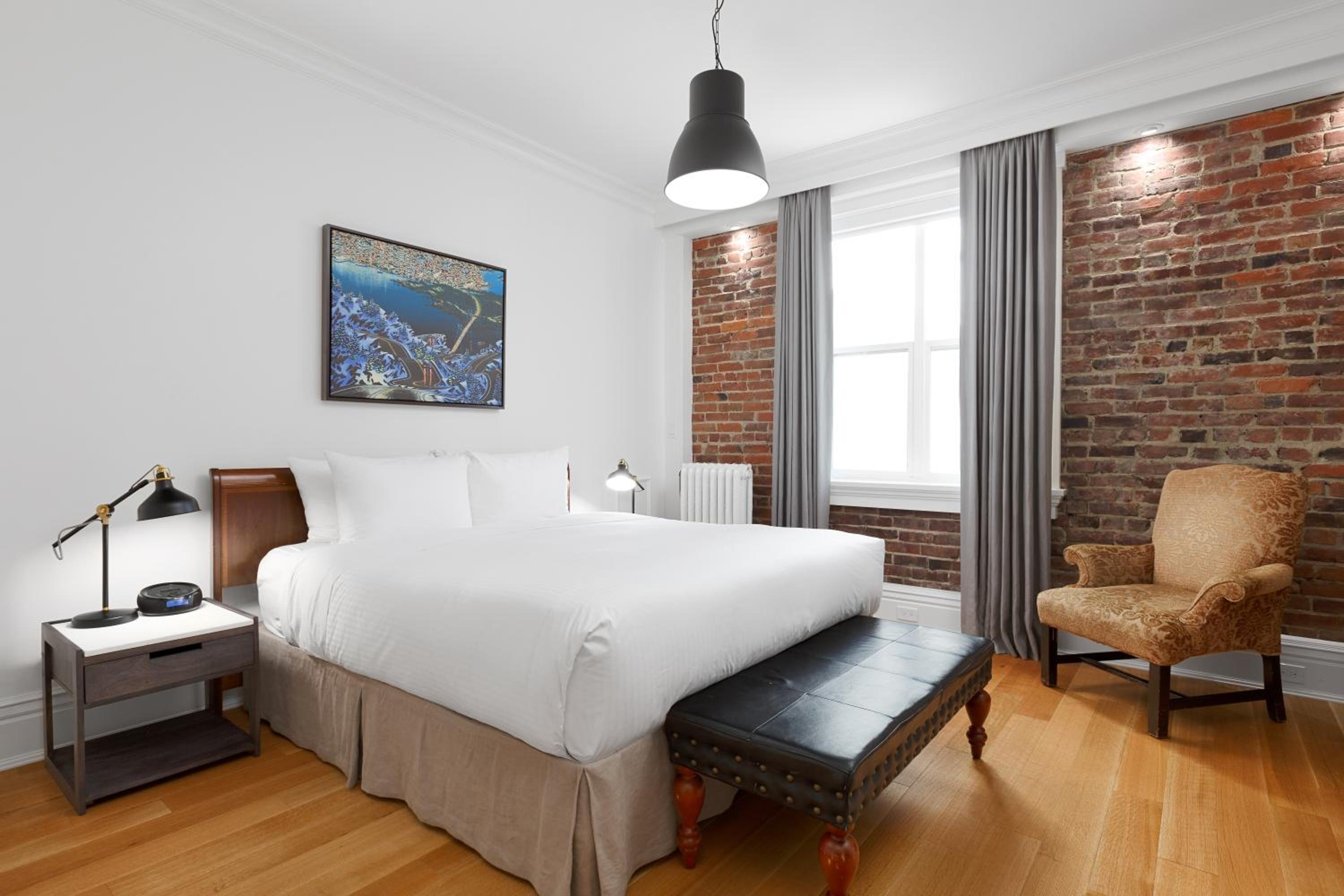 Legacy King Room - Photo 8