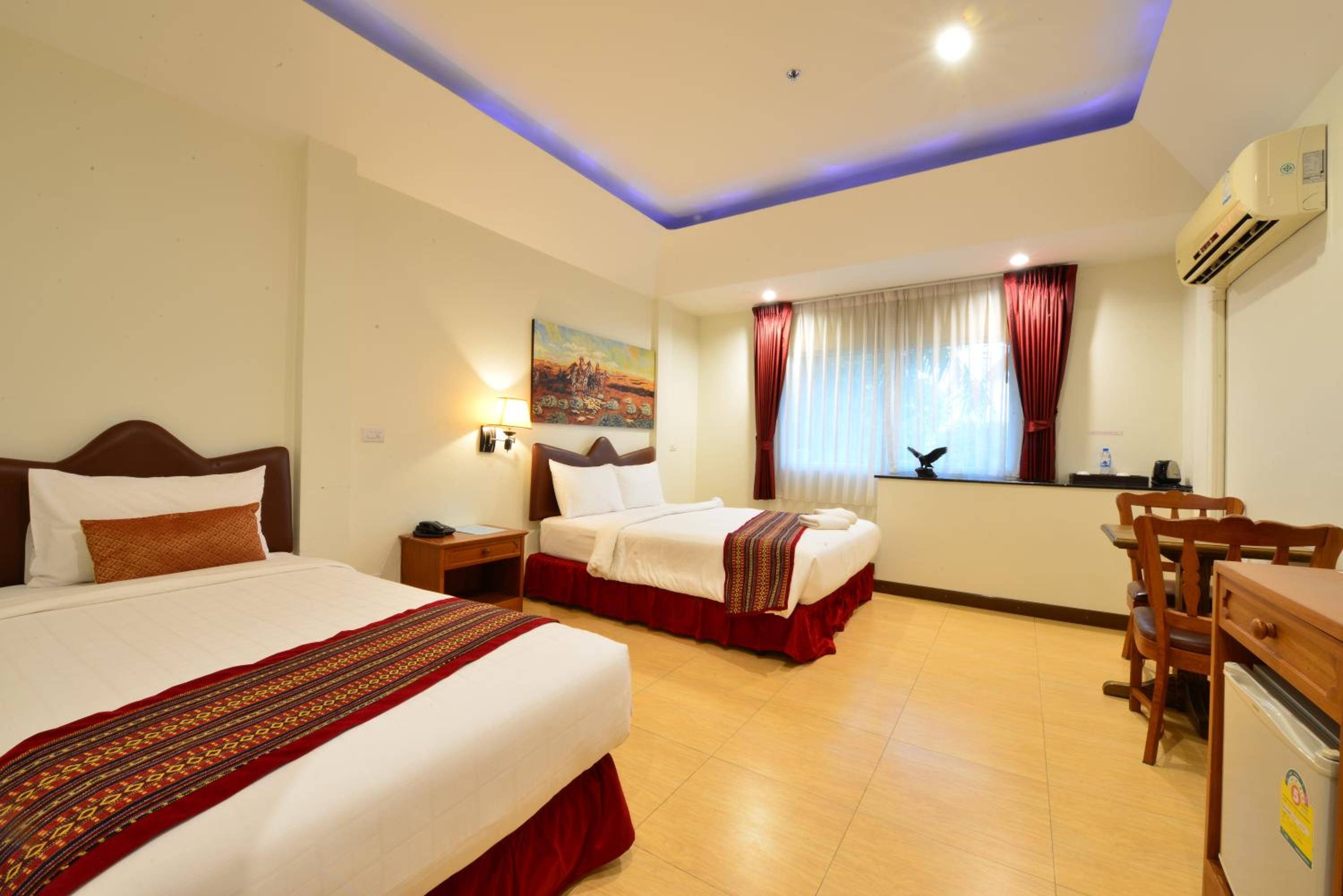 Standard Double Room - Photo 2