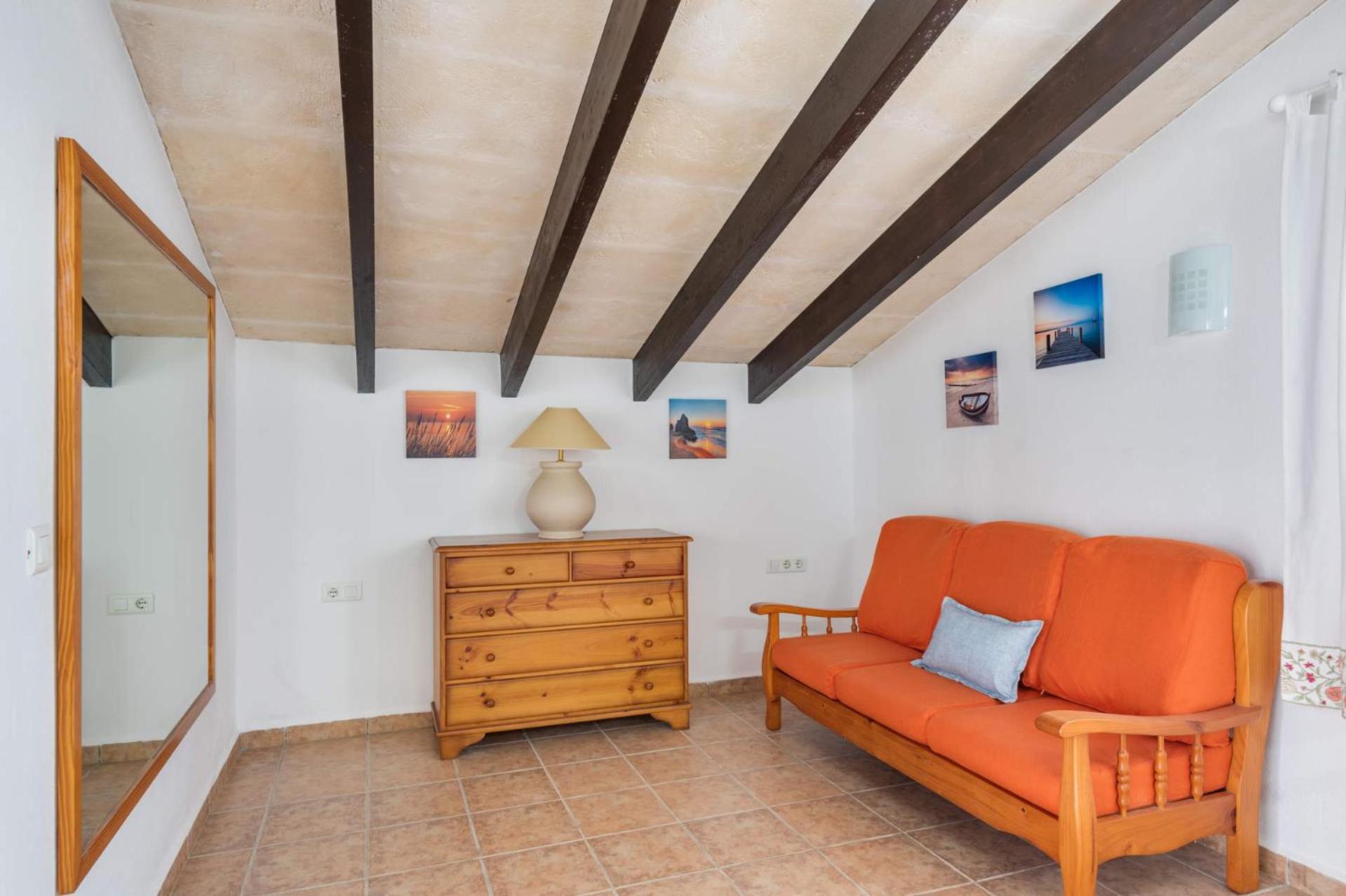 Three-Bedroom House photo 3