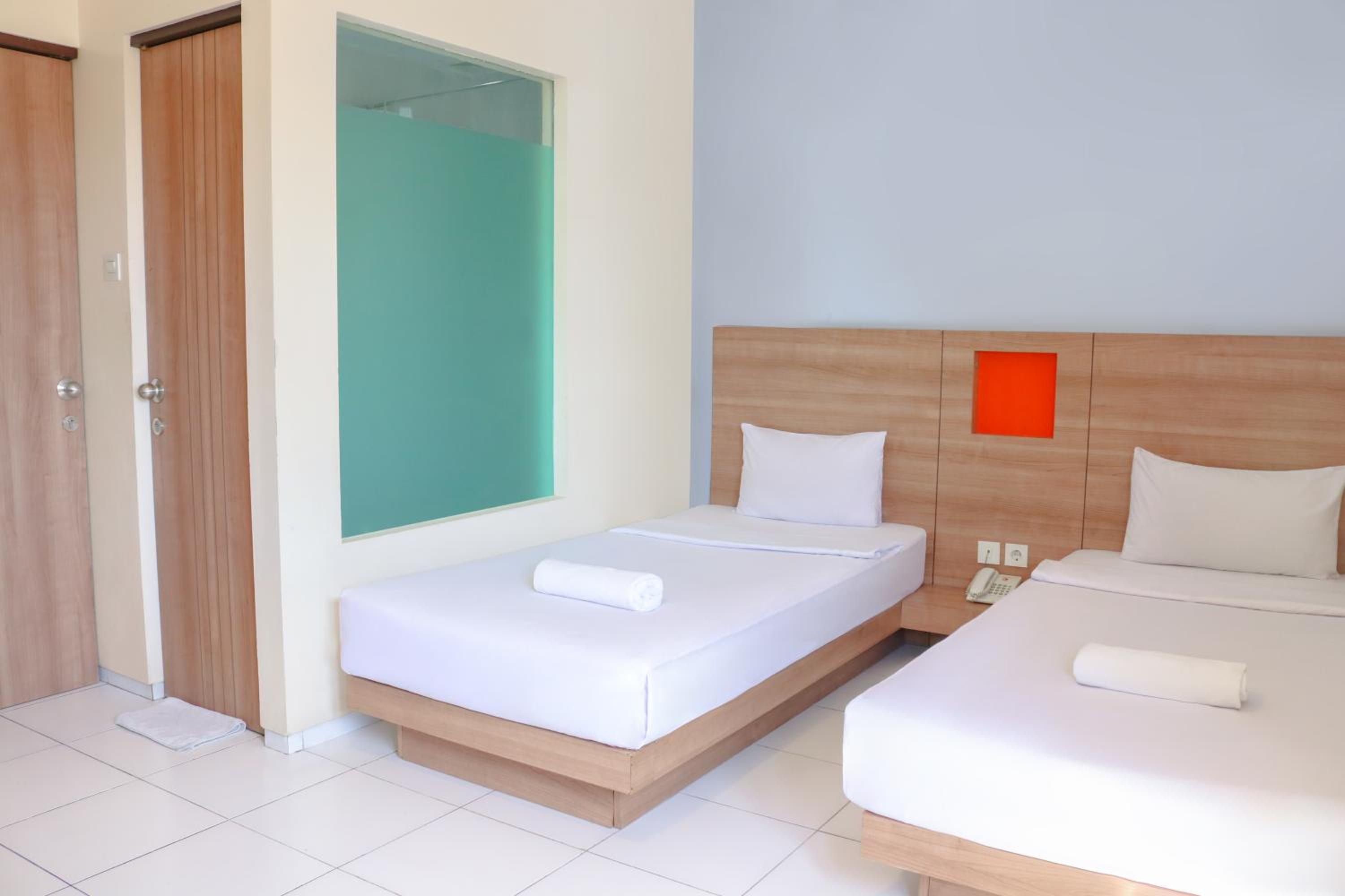 Promo Twin Room photo 1