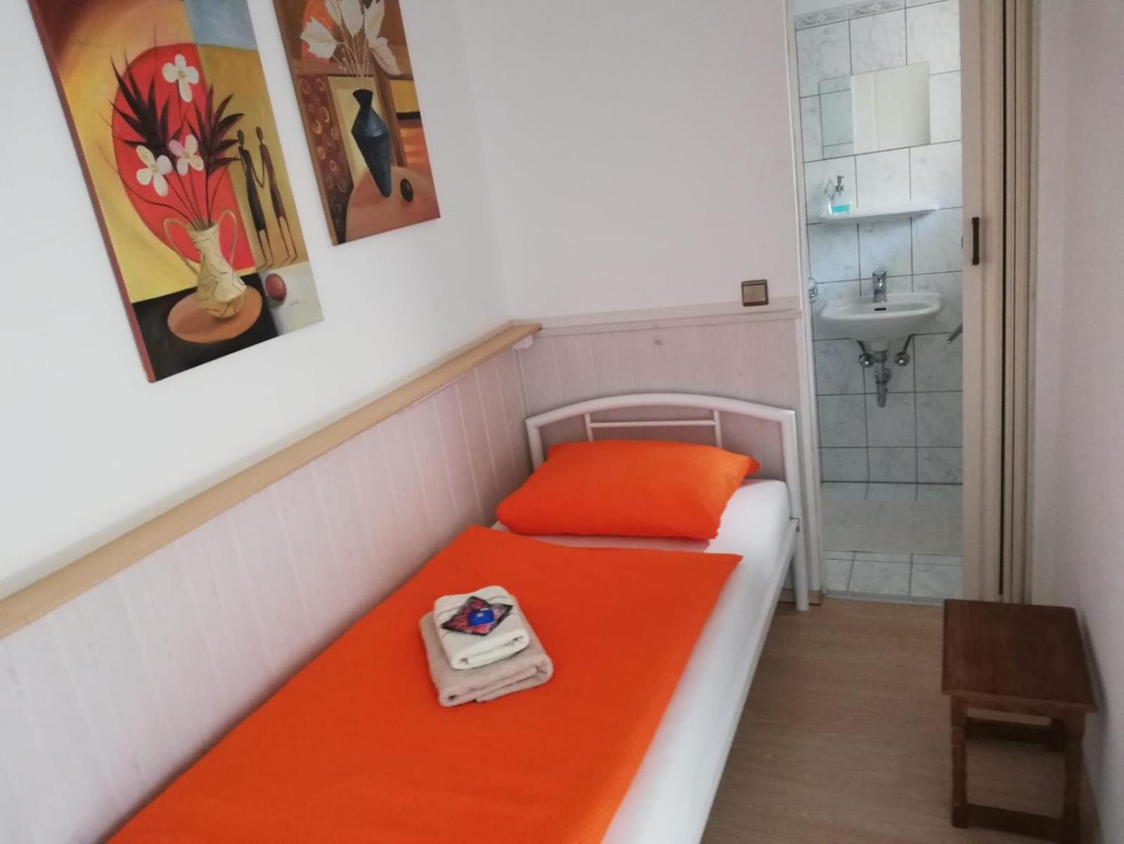Single Room without Shower photo 1