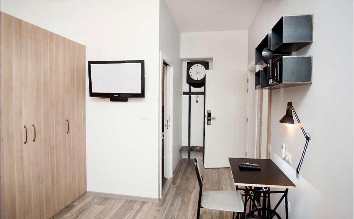 Double Room with Private Bathroom - Photo 5