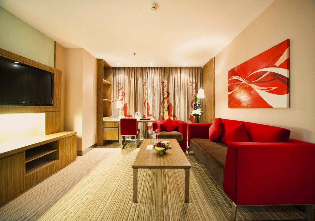 Premier Suite with Executive Lounge access