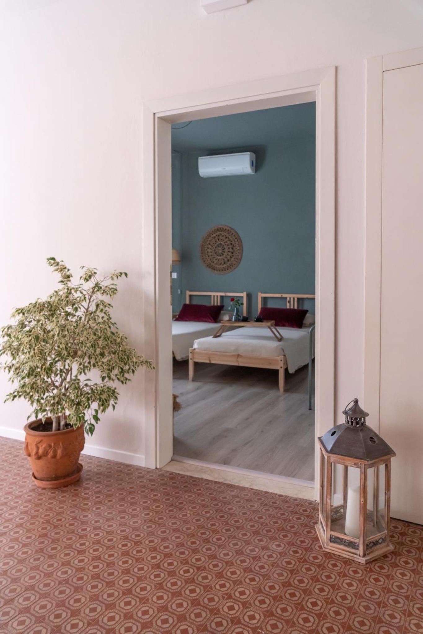 Double Room - Photo 3