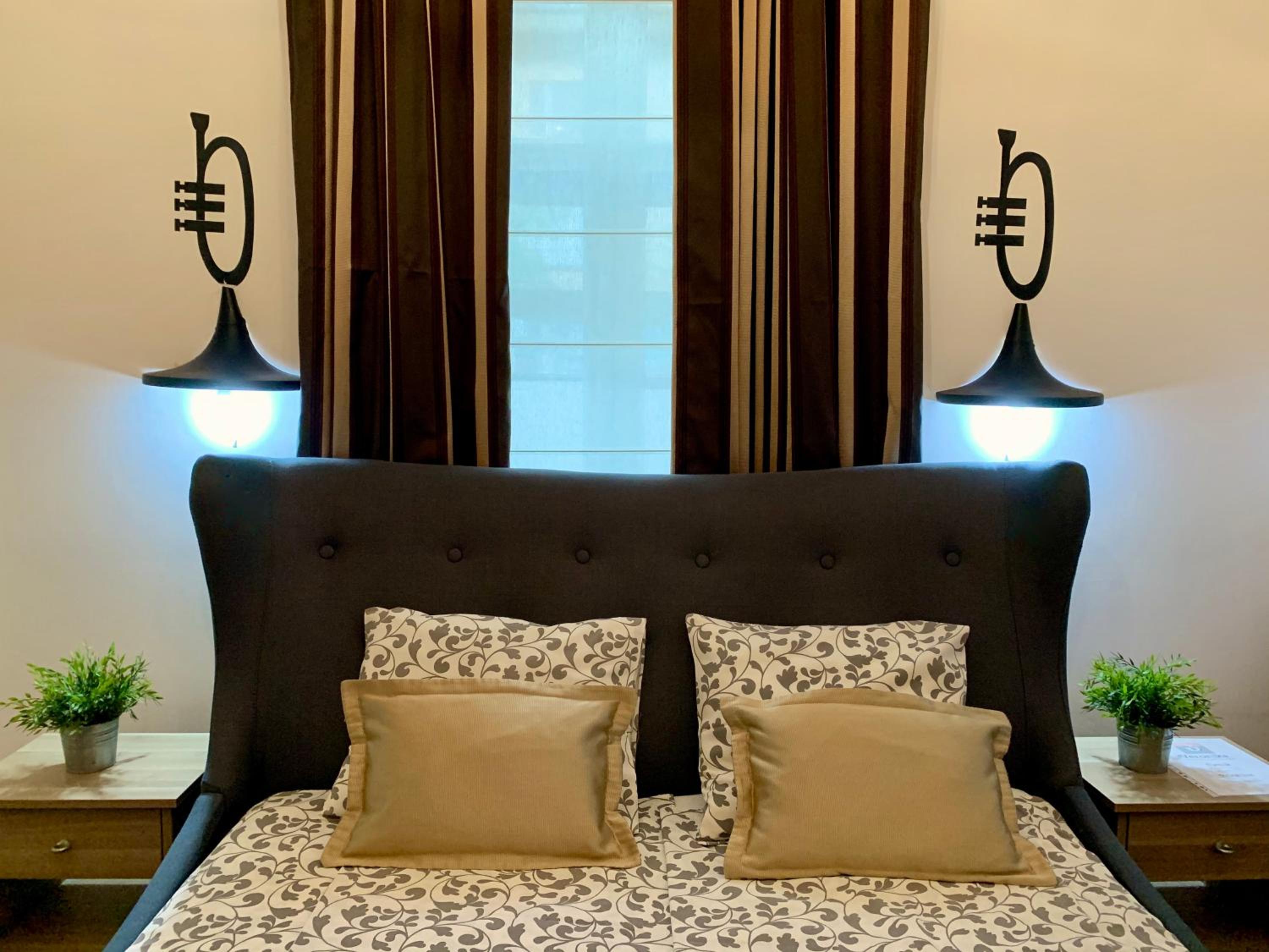 Double Room with Private Bathroom - Photo 9
