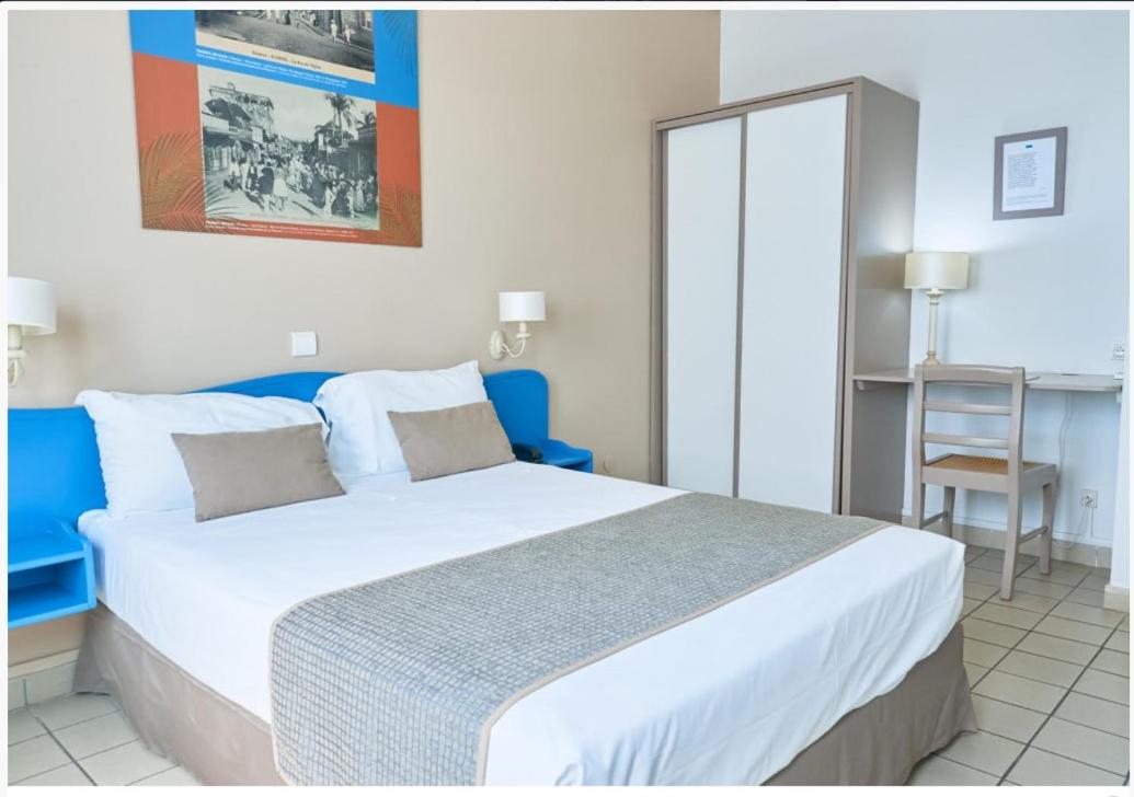 Double Room - Photo 2
