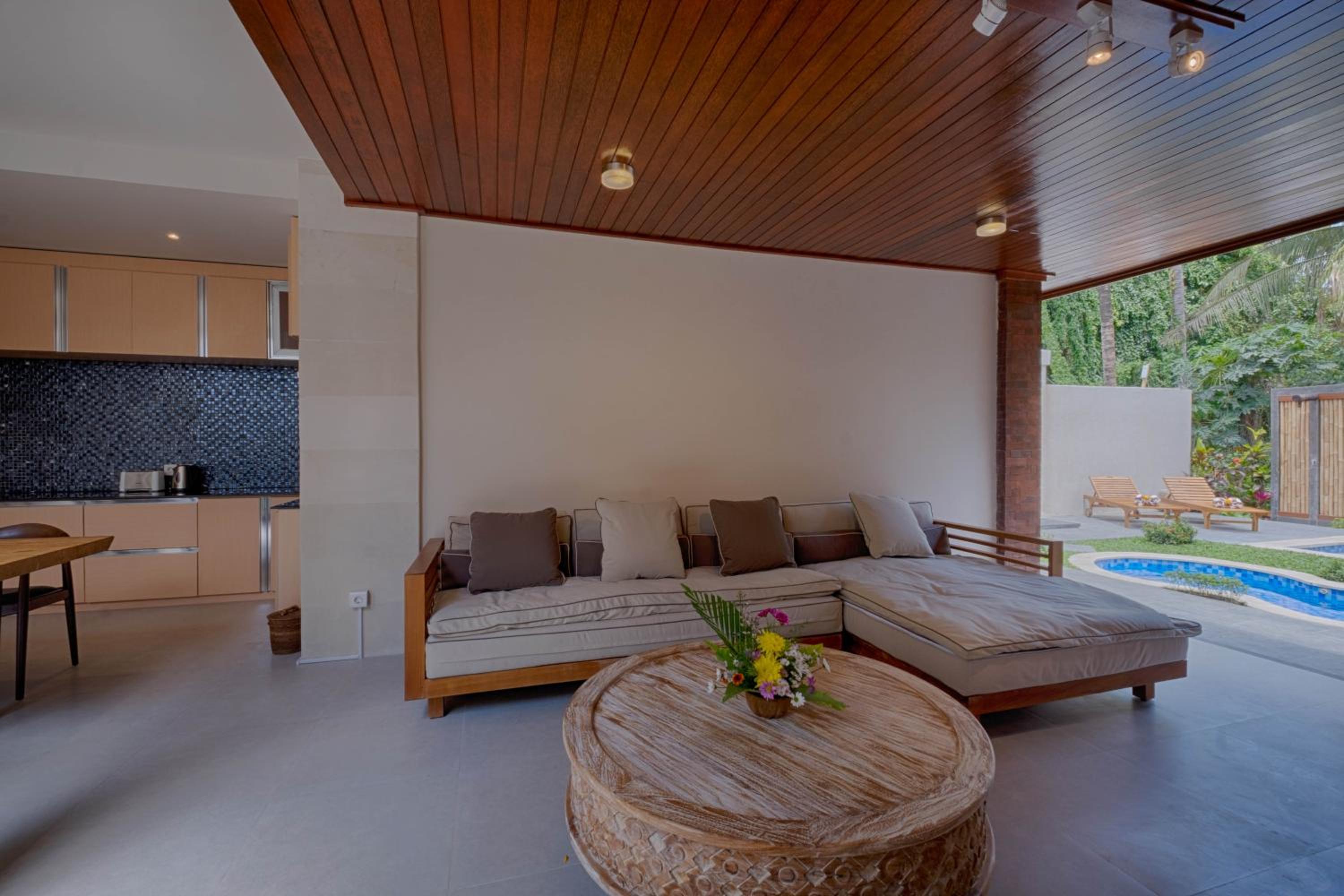 Two-Bedroom Villa with Private Pool and Free Benefit - Photo 27