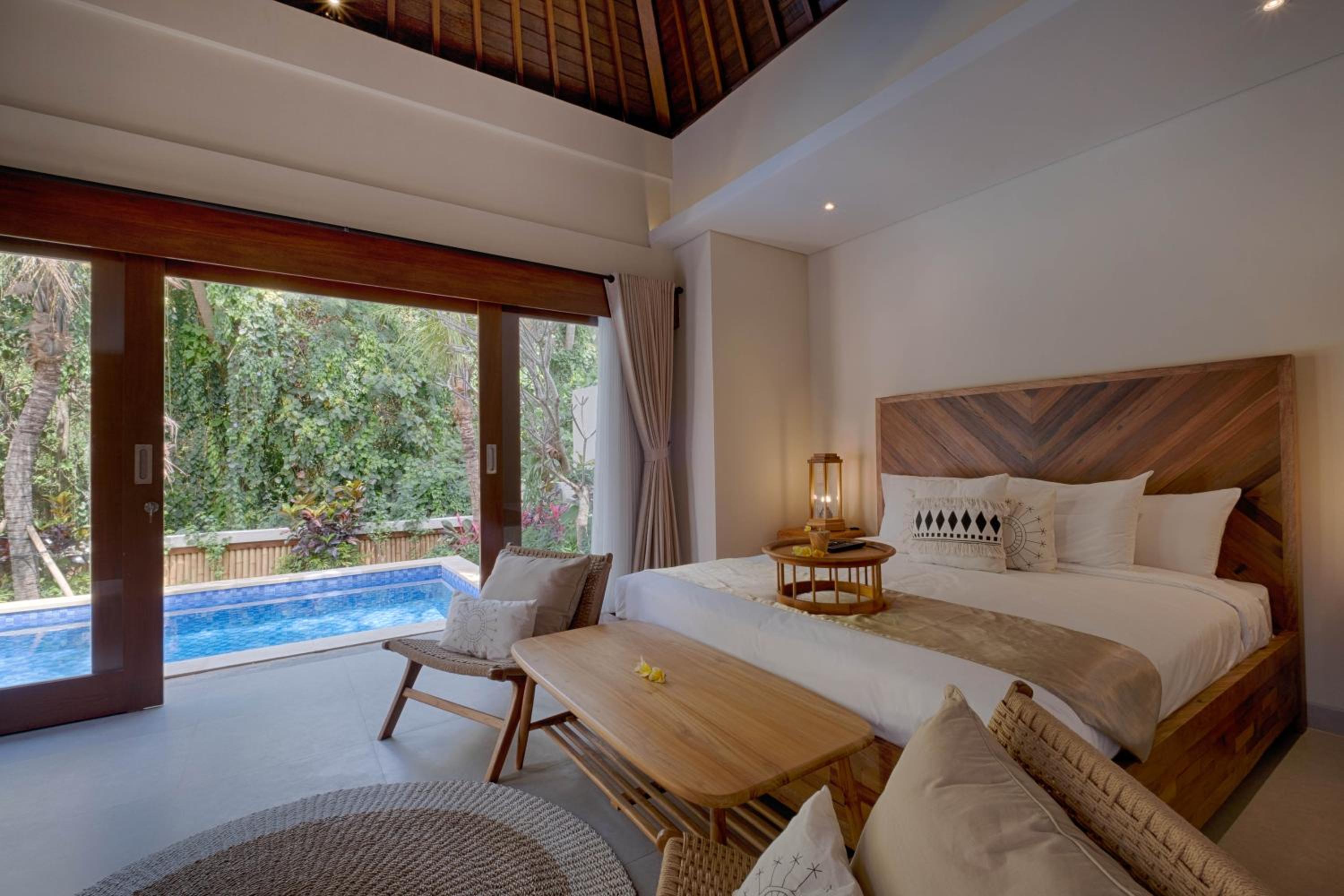 Two-Bedroom Villa with Private Pool and Free Benefit - Photo 29