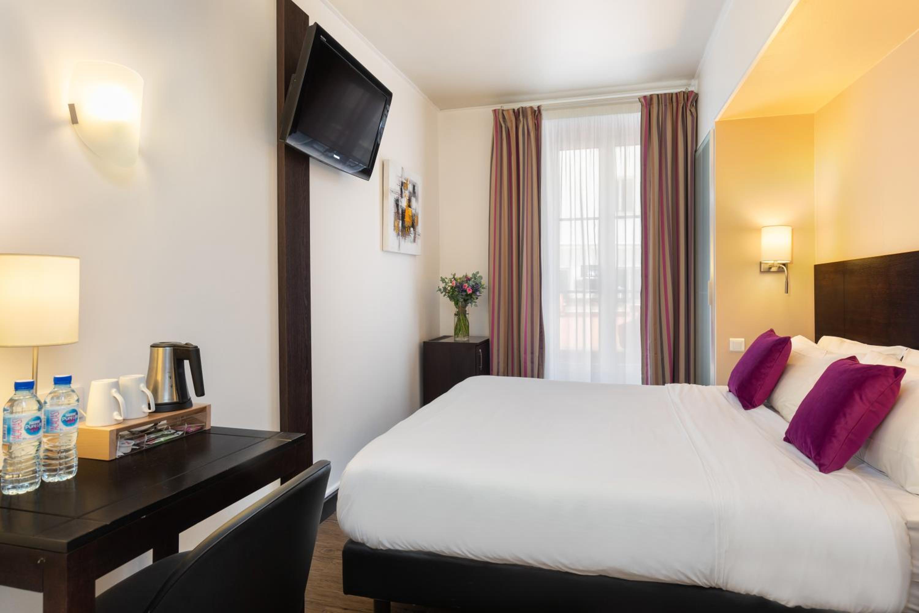 Double Room - Photo 9
