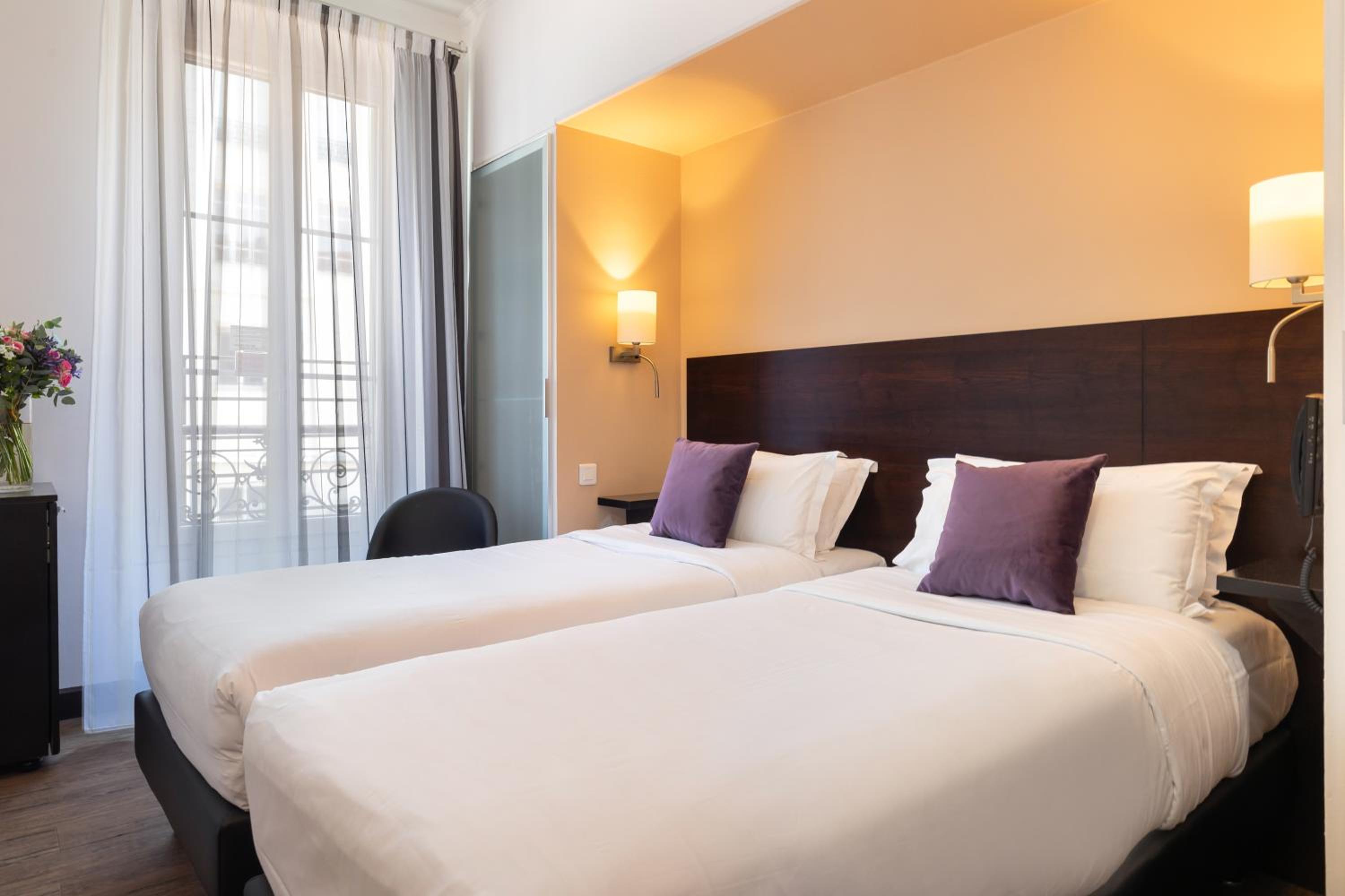 Superior Double or Twin Room - Photo 10