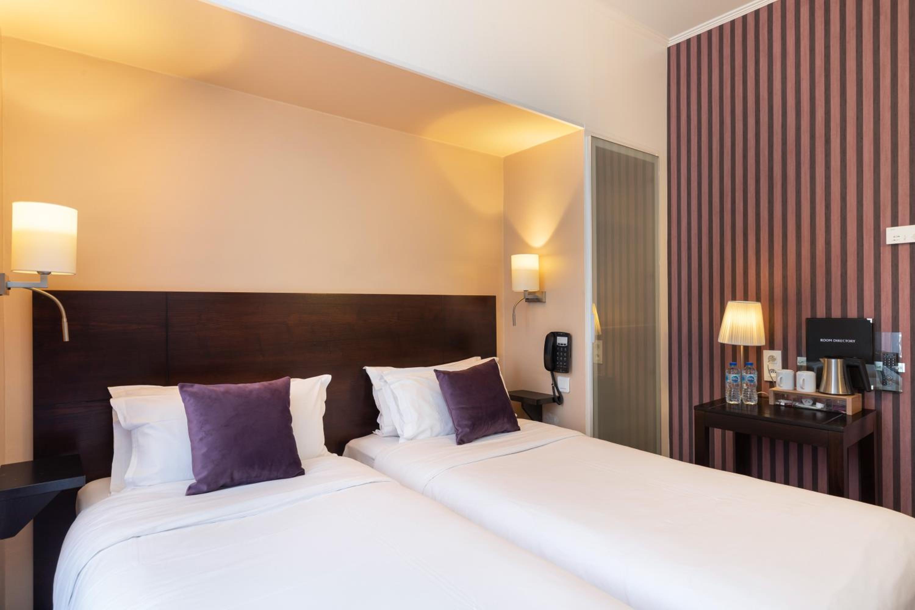 Superior Double or Twin Room - Photo 11
