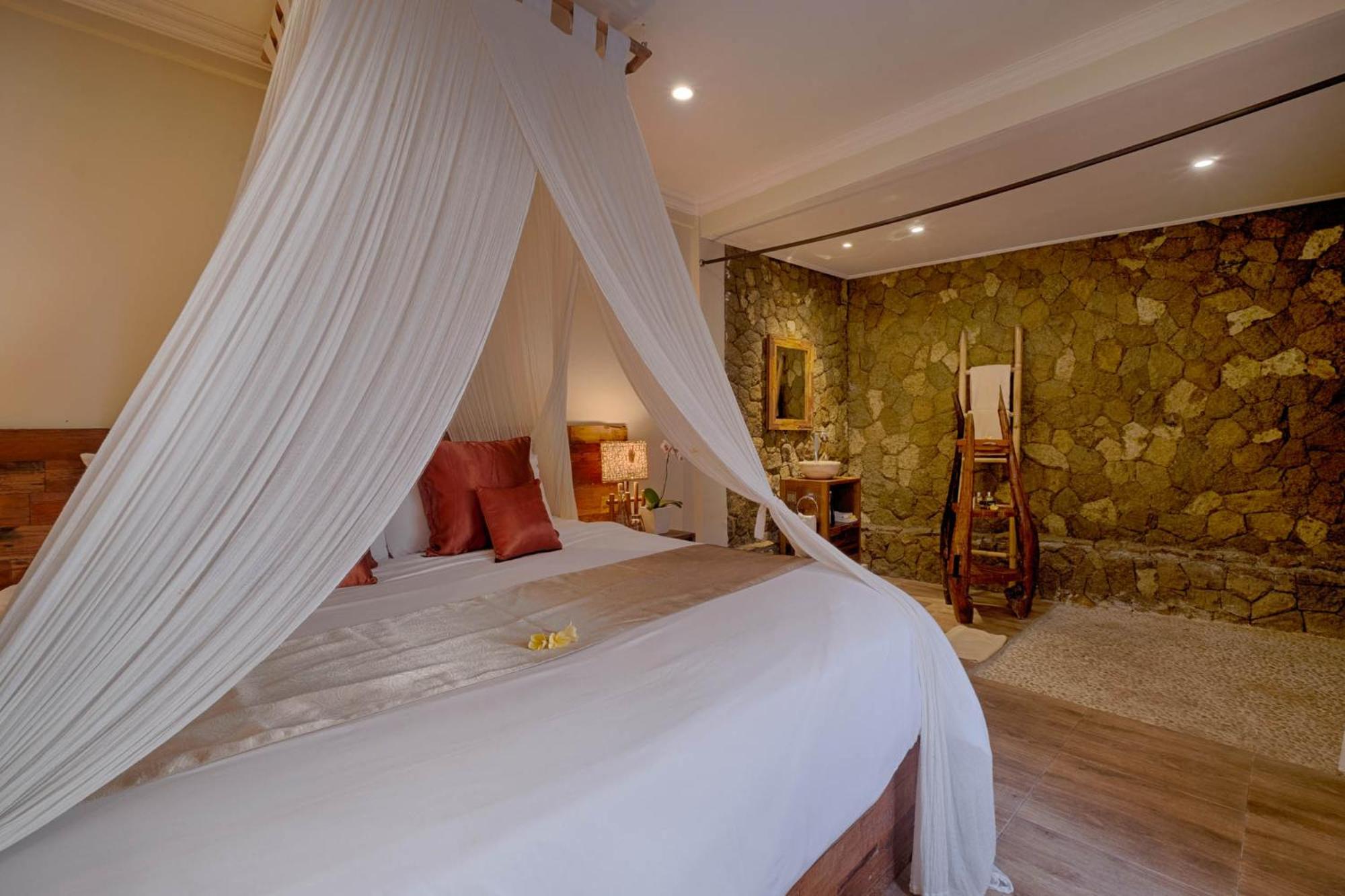 Four-Bedroom Villa with Private Pool and Free Benefit - Photo 22