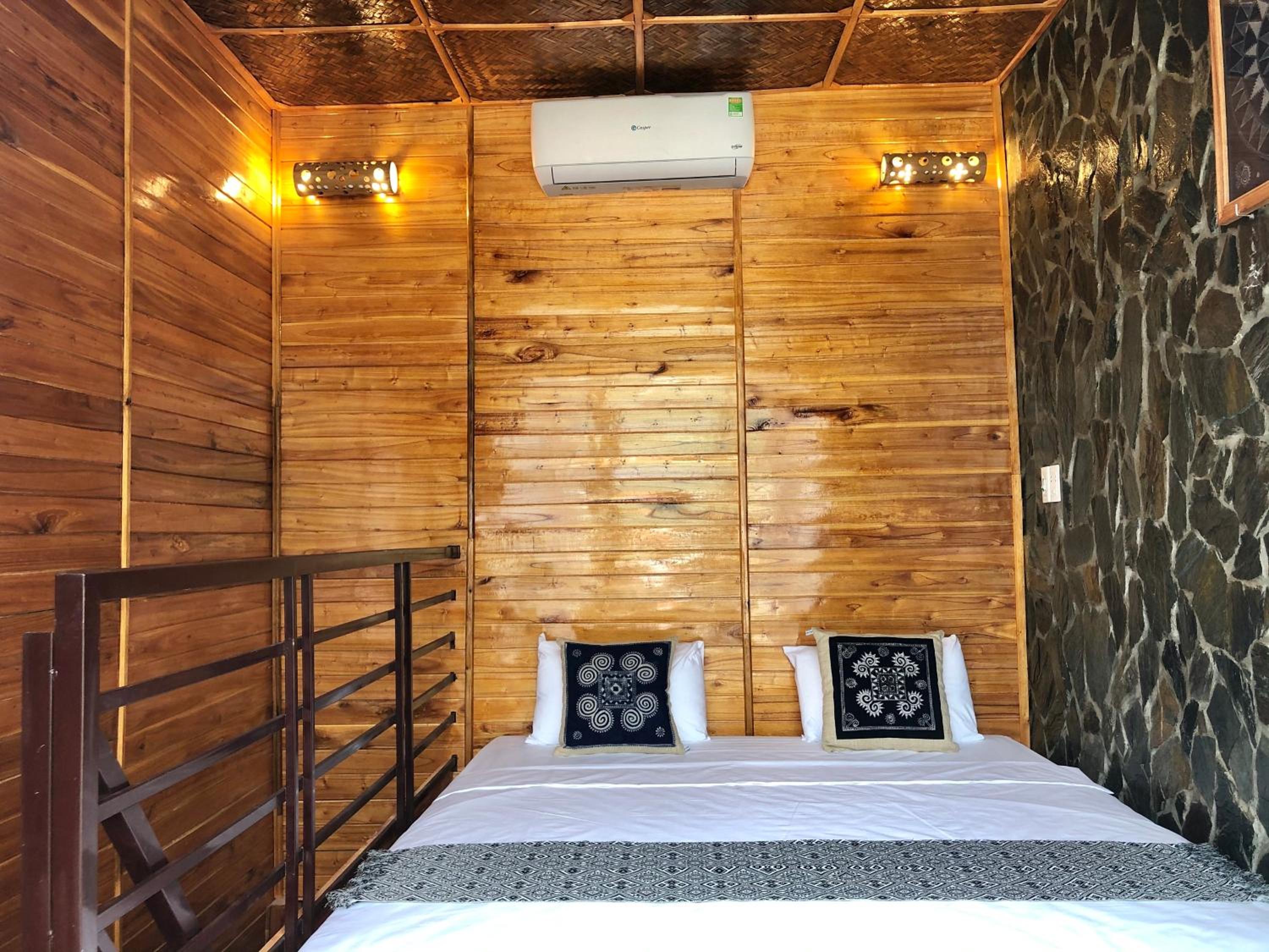 Deluxe Single Room with Balcony