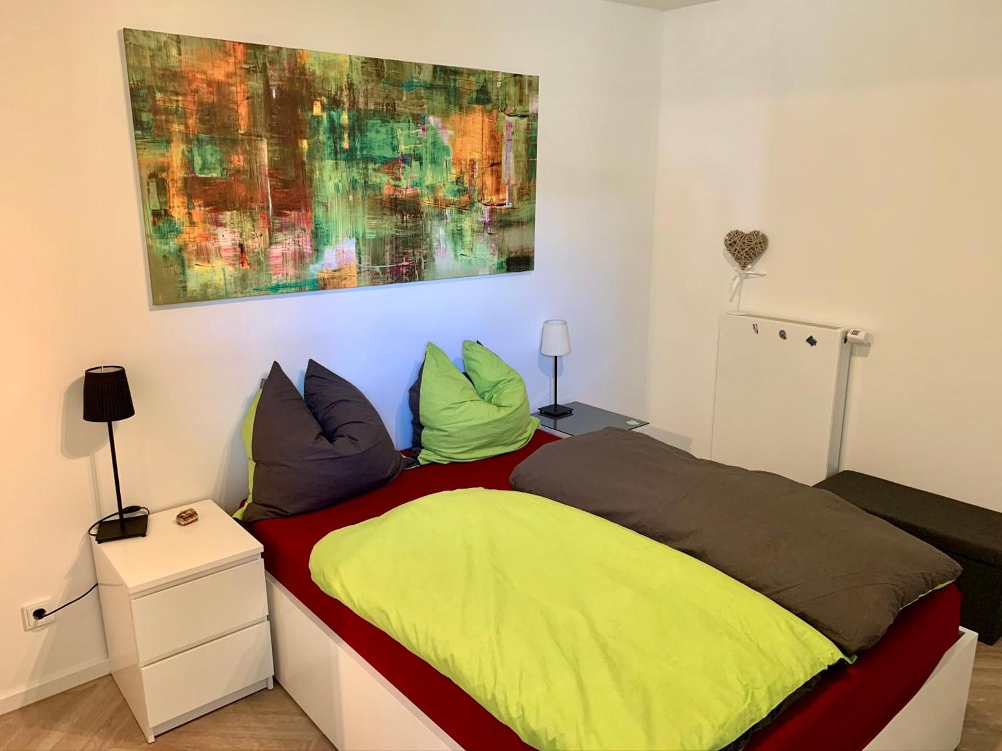 One-Bedroom Apartment photo 1