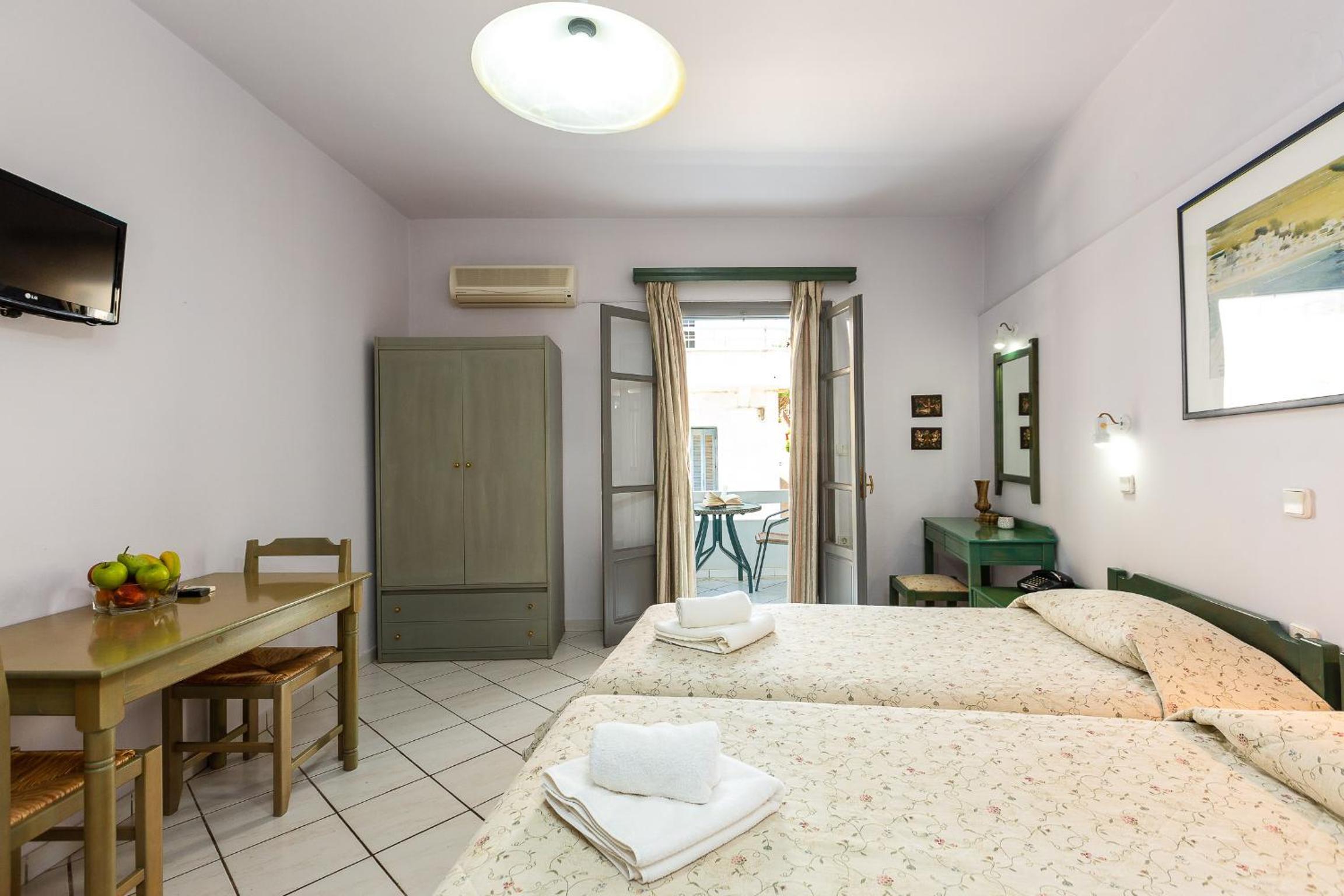 Deluxe Twin Room photo 1