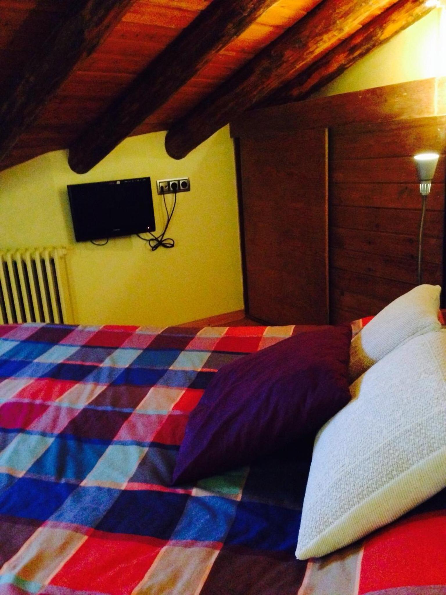 Family Room - Photo 2