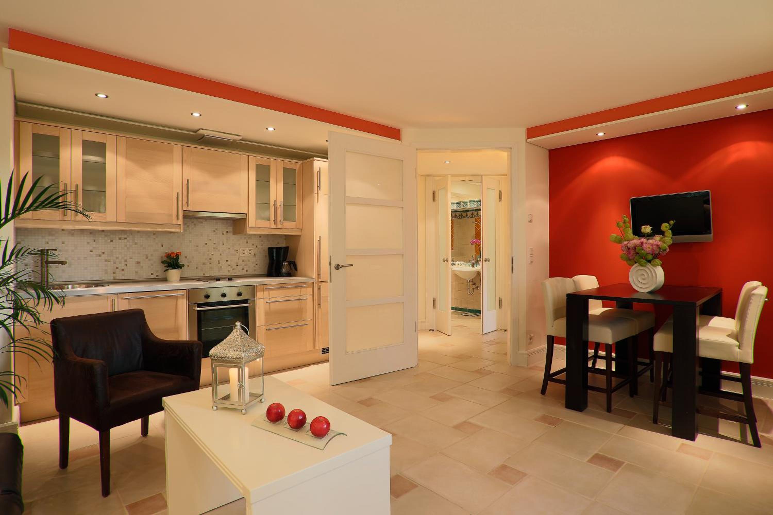 One-Bedroom Apartment - Photo 5