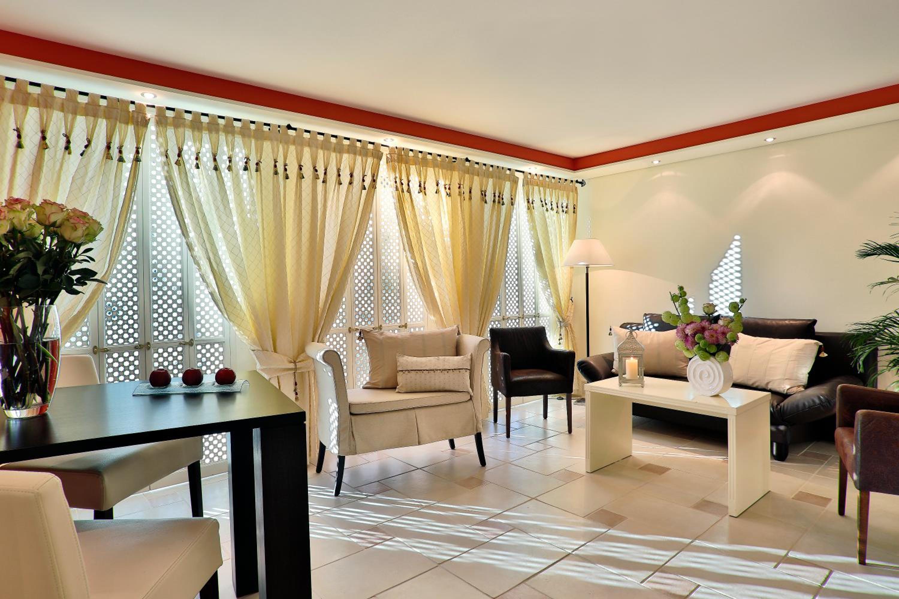 One-Bedroom Apartment - Photo 6