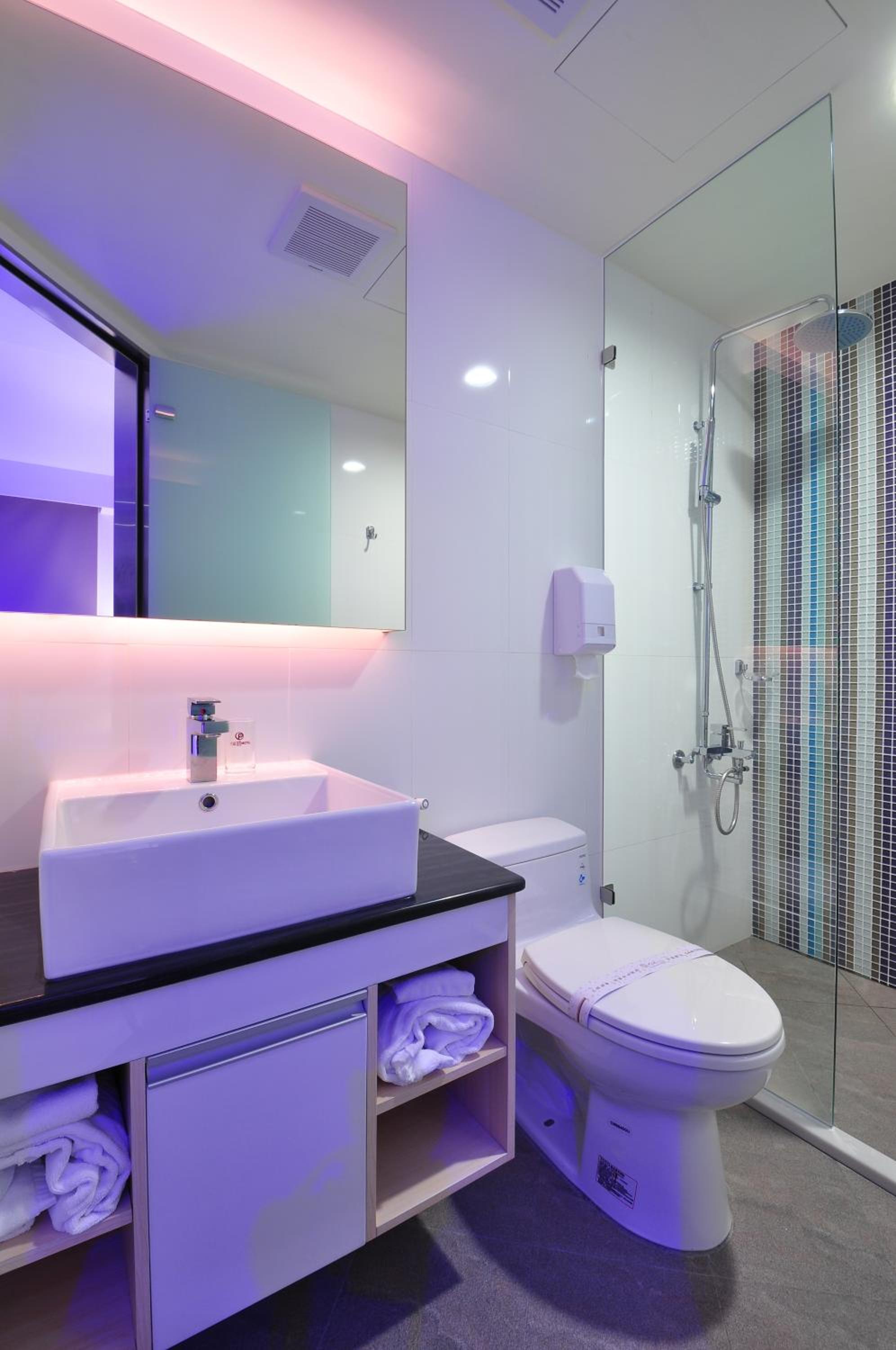 Standard Double Room - Photo 6