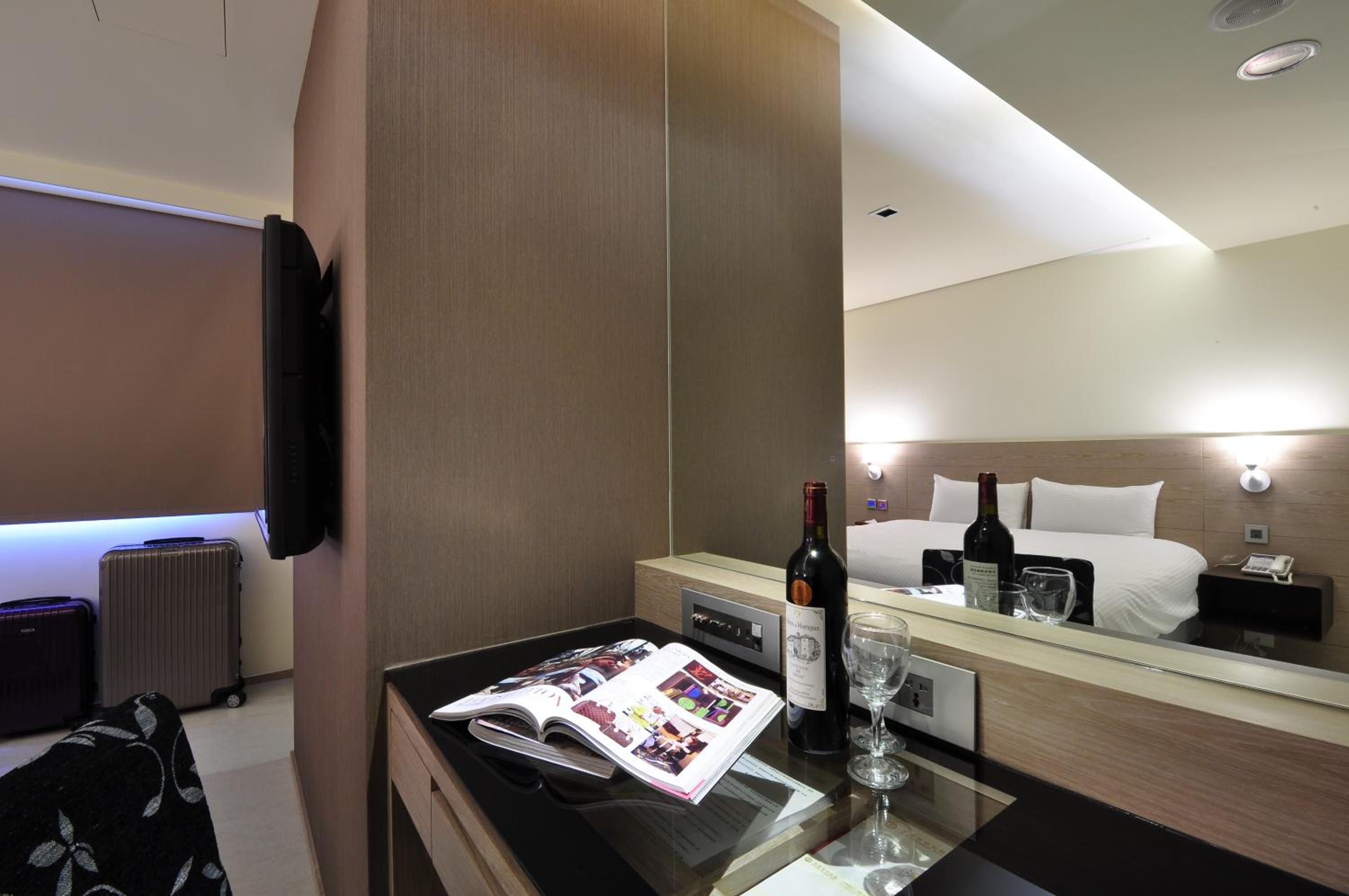 Standard Double Room - Photo 5