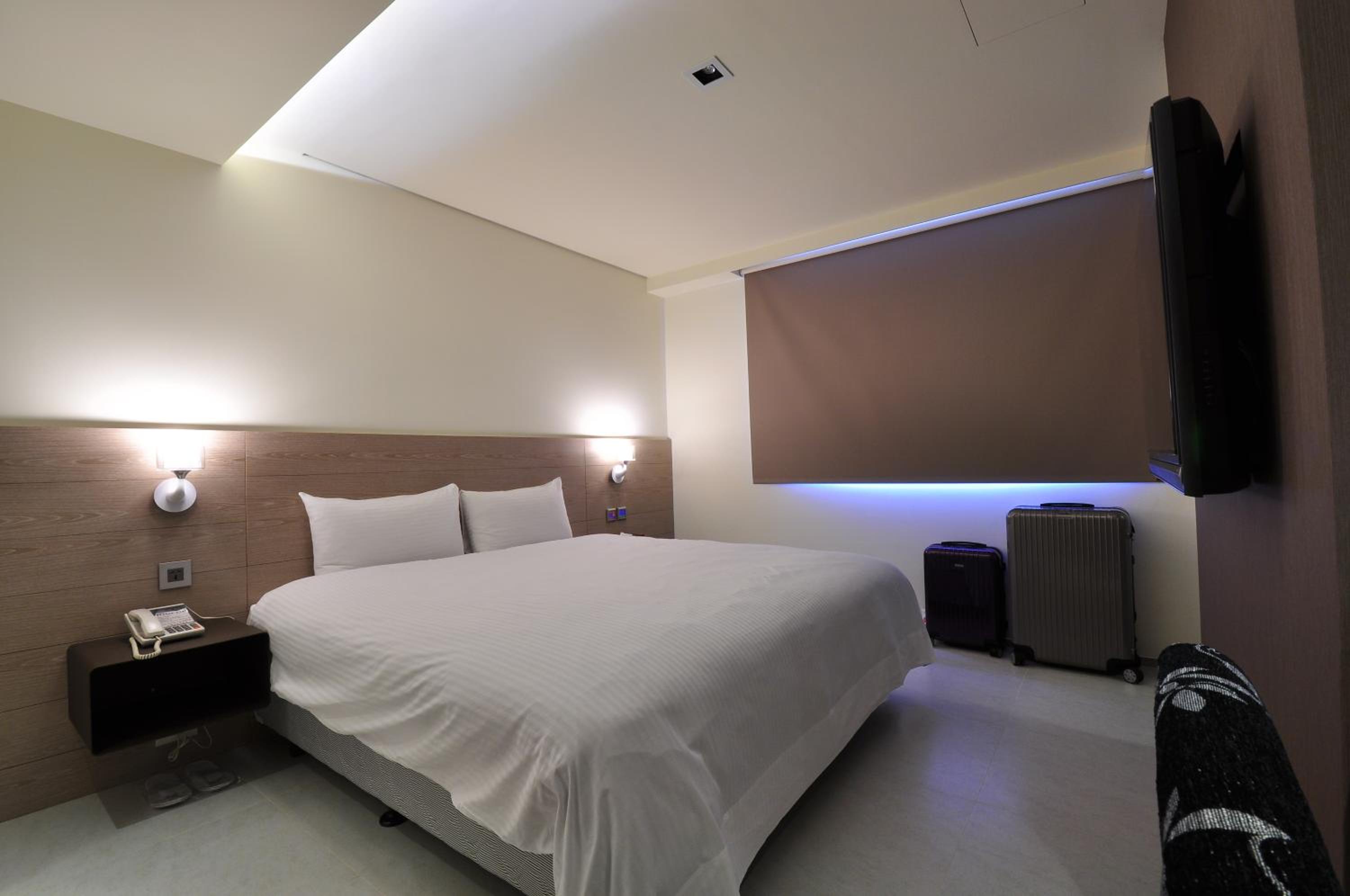 Standard Double Room - Photo 1