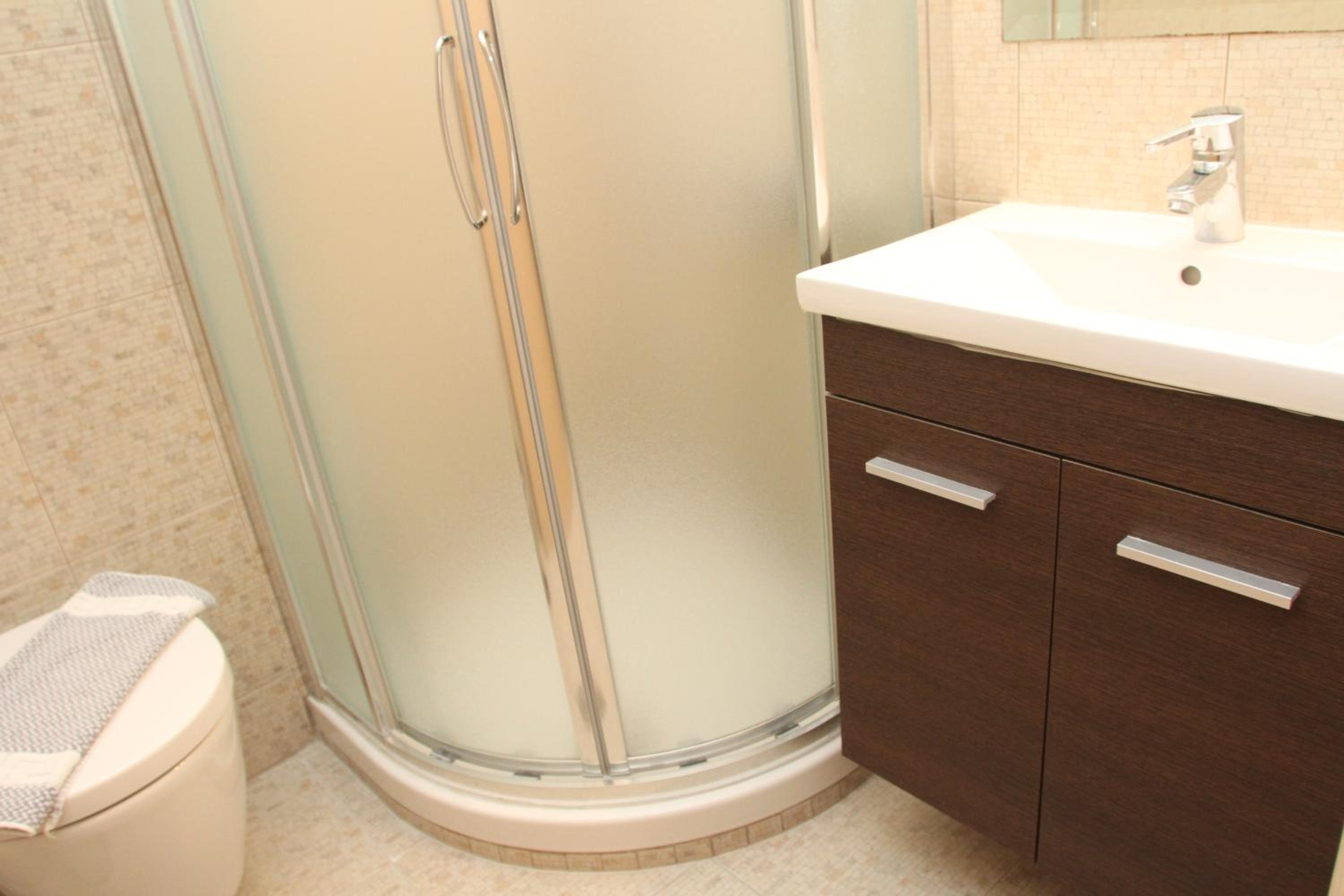 Double or Twin Room with Sea View - Photo 5