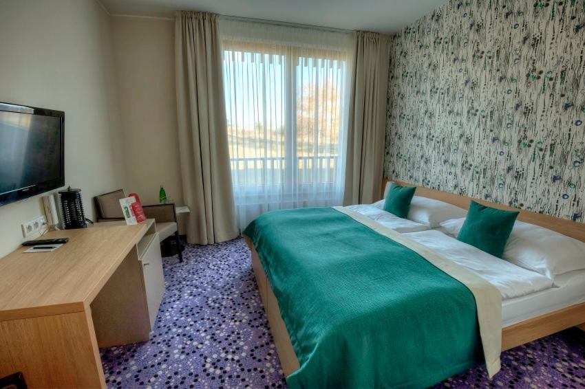 Double or Twin Room photo 3