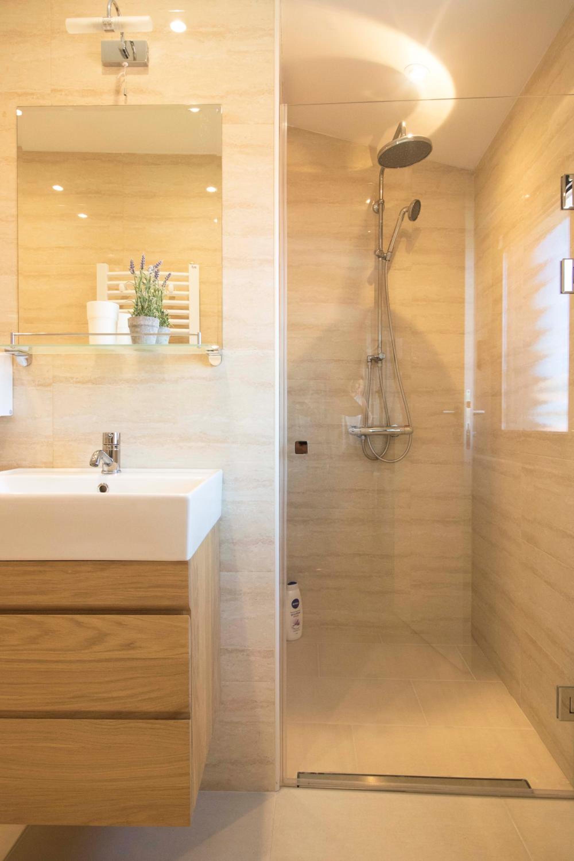 Penthouse Apartment - Photo 4
