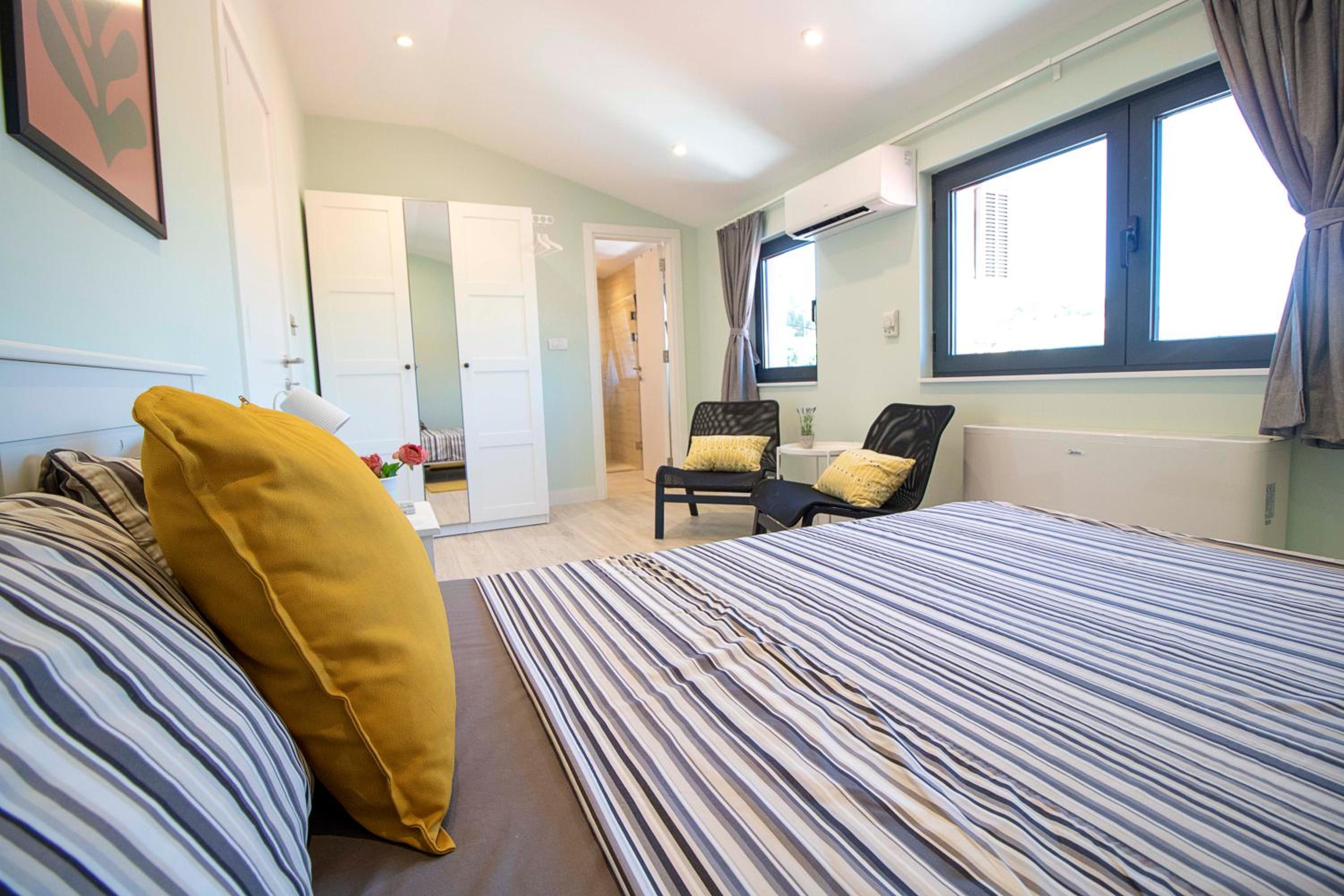 Penthouse Apartment - Photo 3