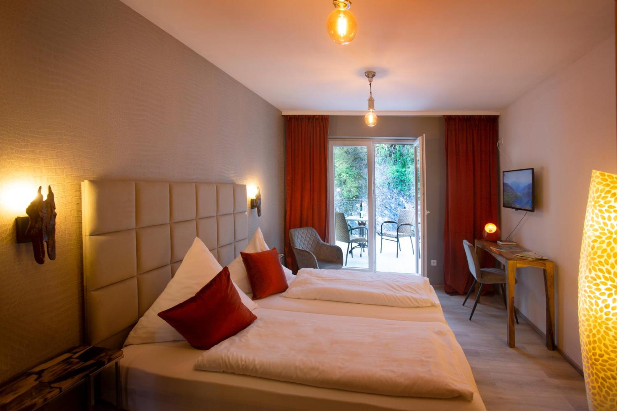 Standard Double Room - Photo 6