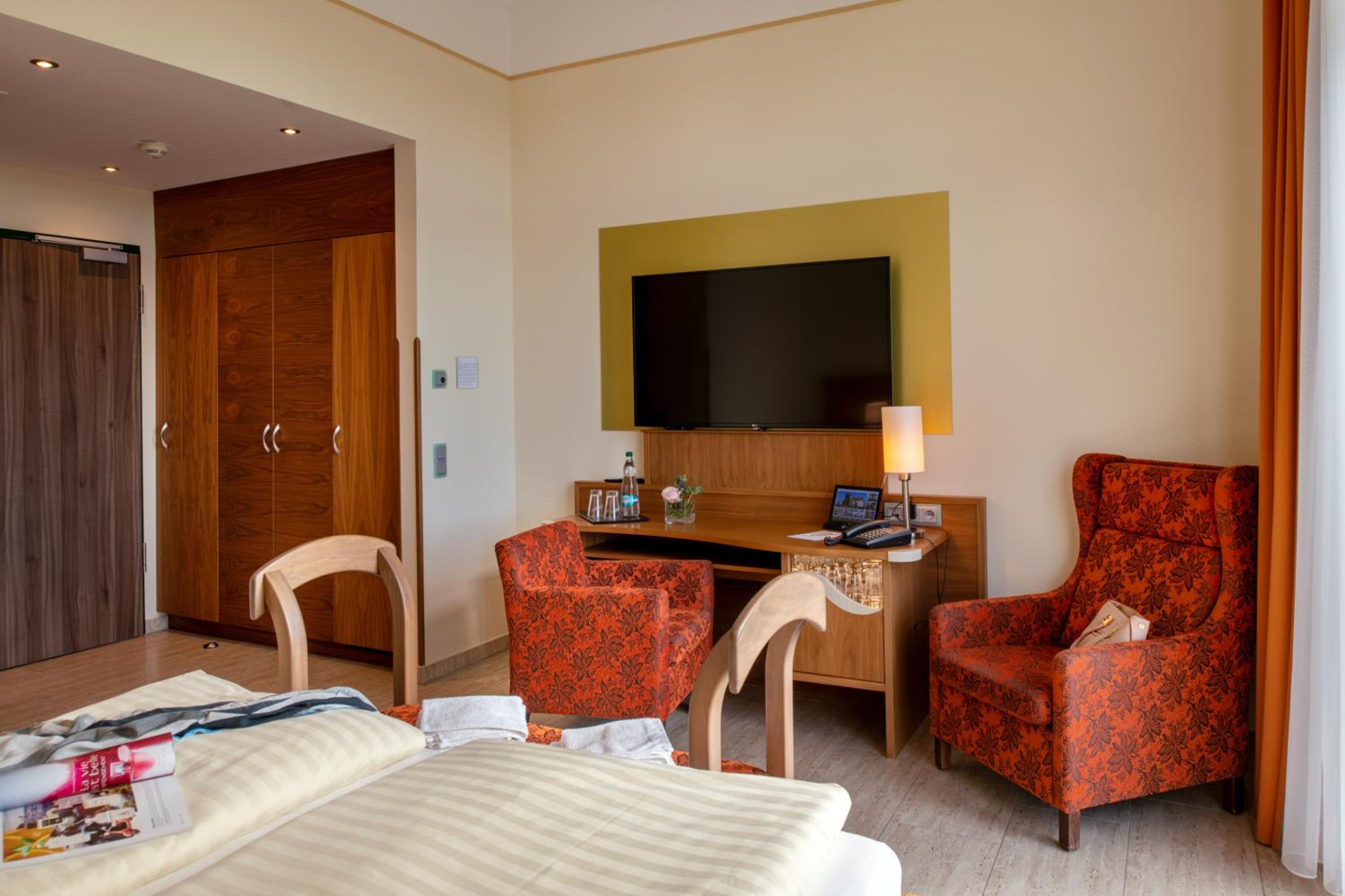 Double or Twin Room with Terrace photo 3