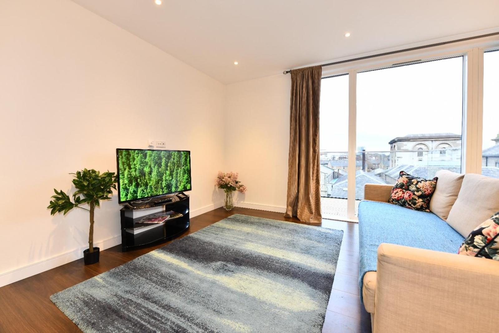 Two-Bedroom Apartment with Balcony photo 1