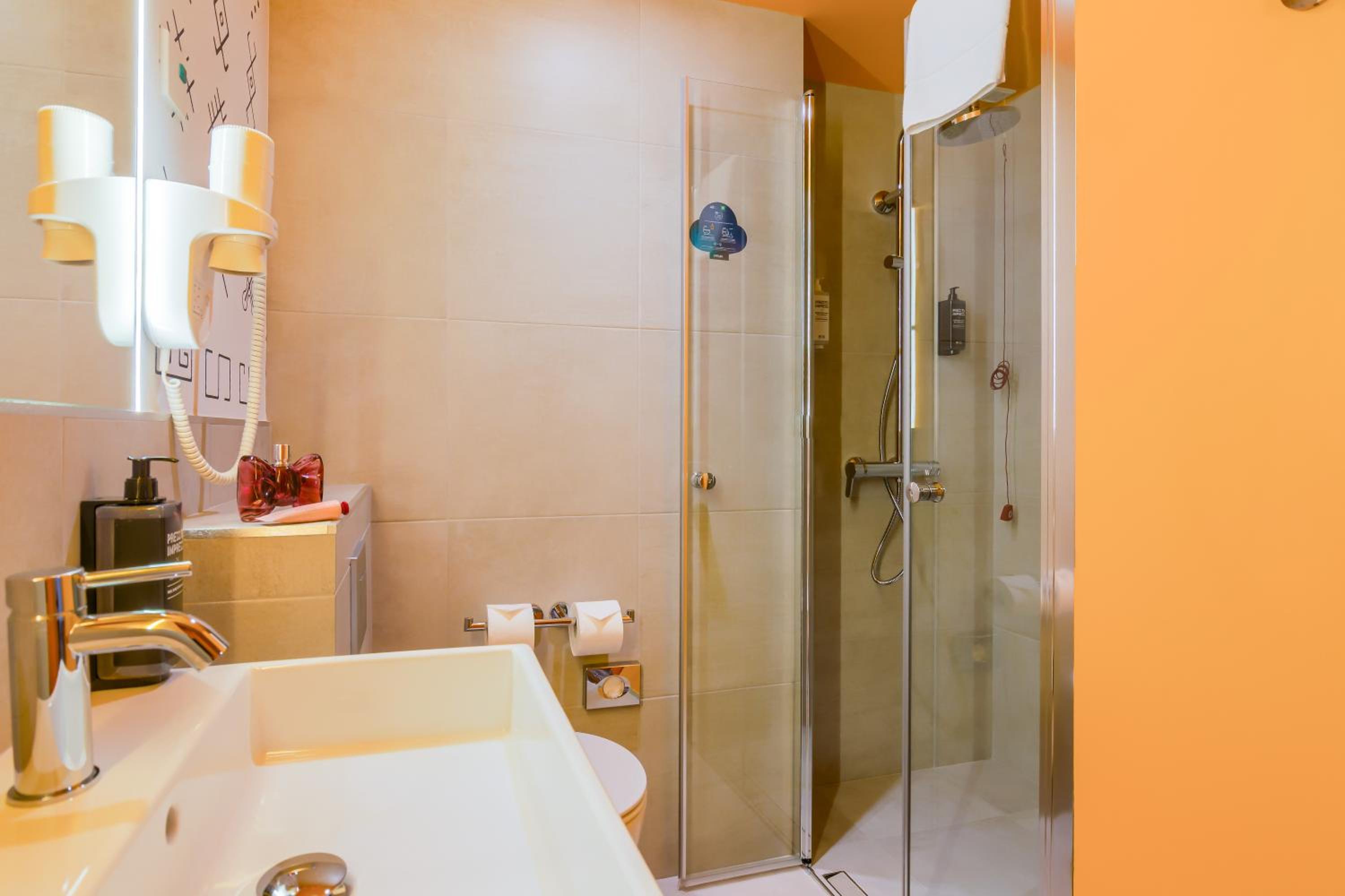 Superior Double Room - Photo 2