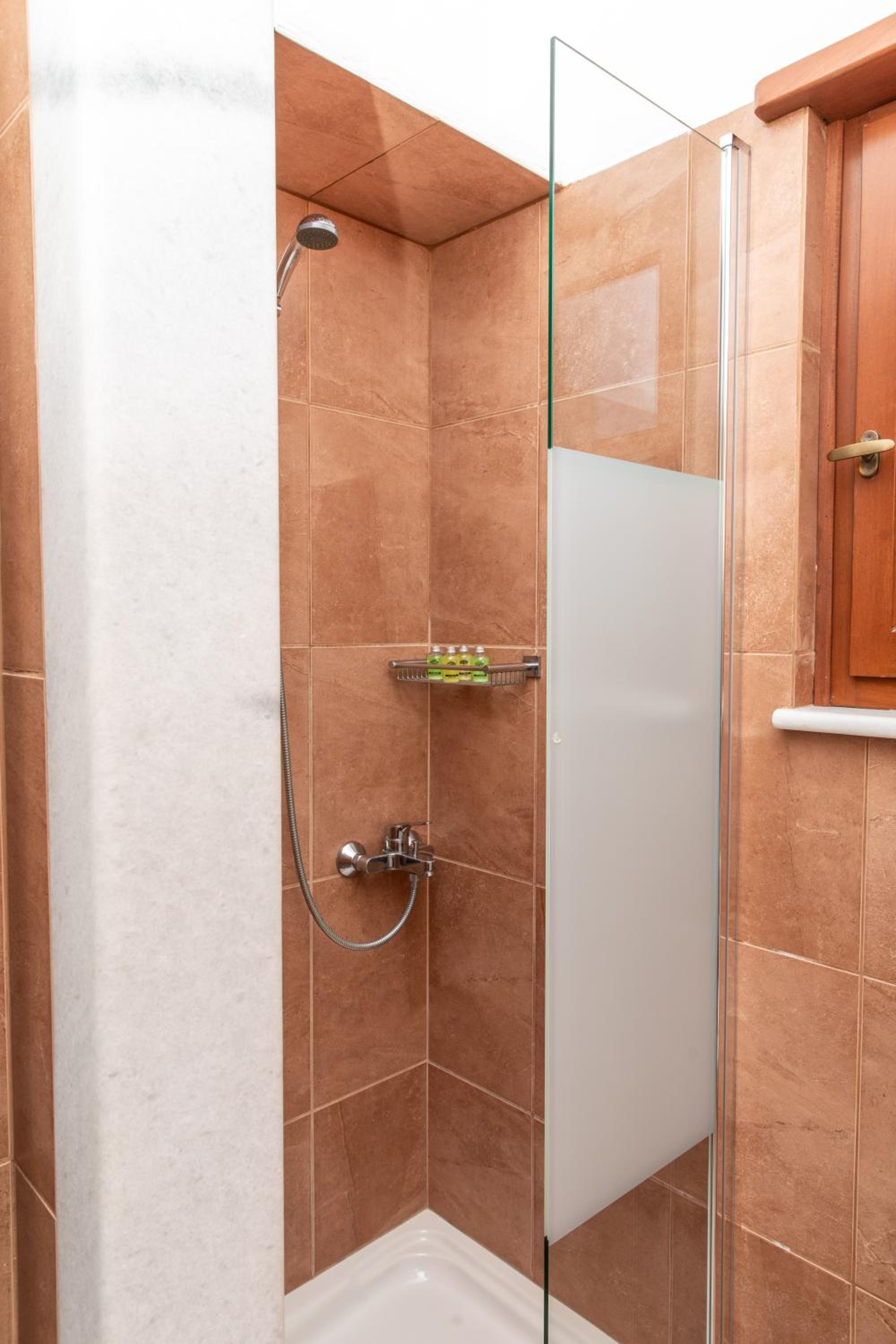 Apartment with Outdoor Jetted Tub photo 2