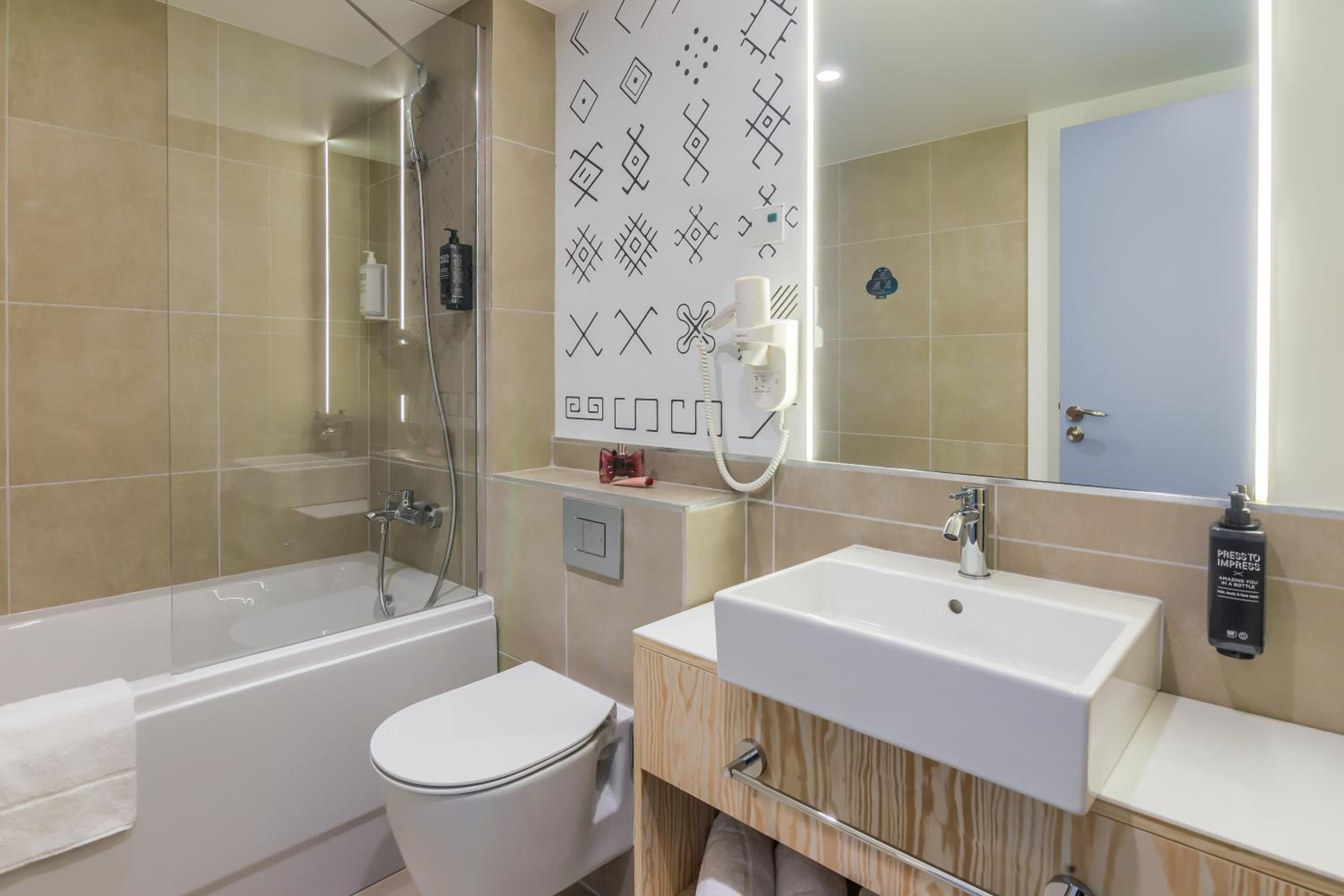 Standard Double Room - Photo 5
