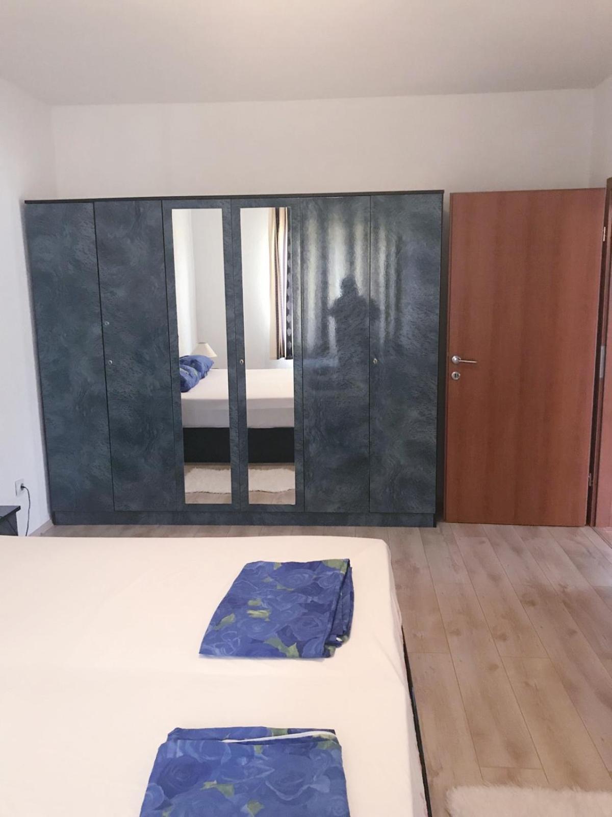 Apartment with Garden View - Photo 30