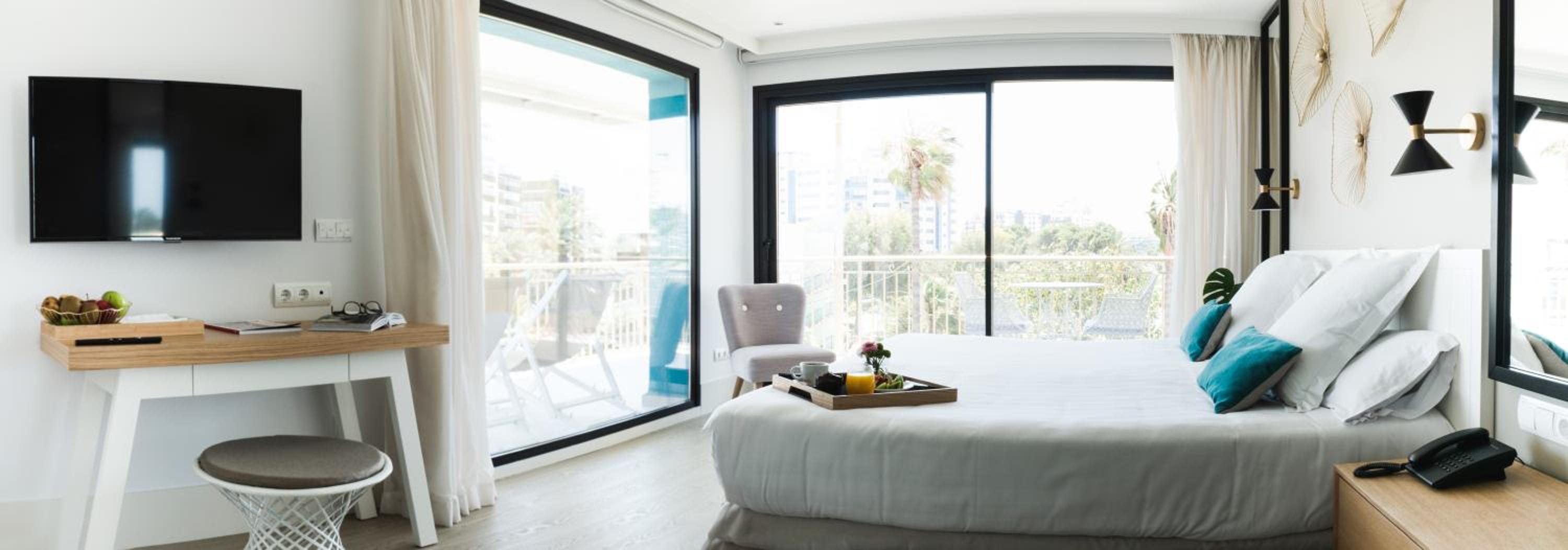 Superior Double Room with Sea View - Photo 5