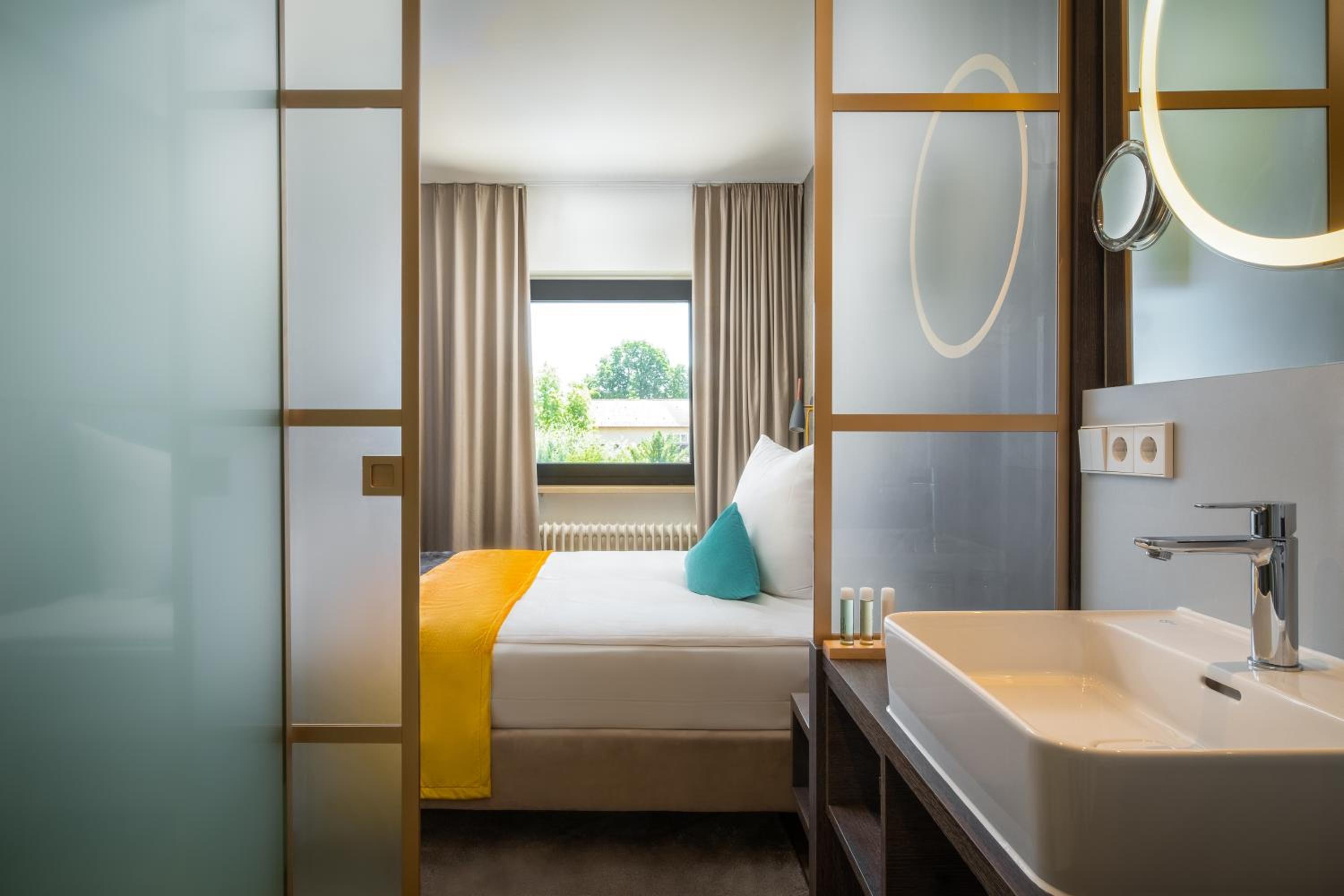 Classic Double Room - Photo 13