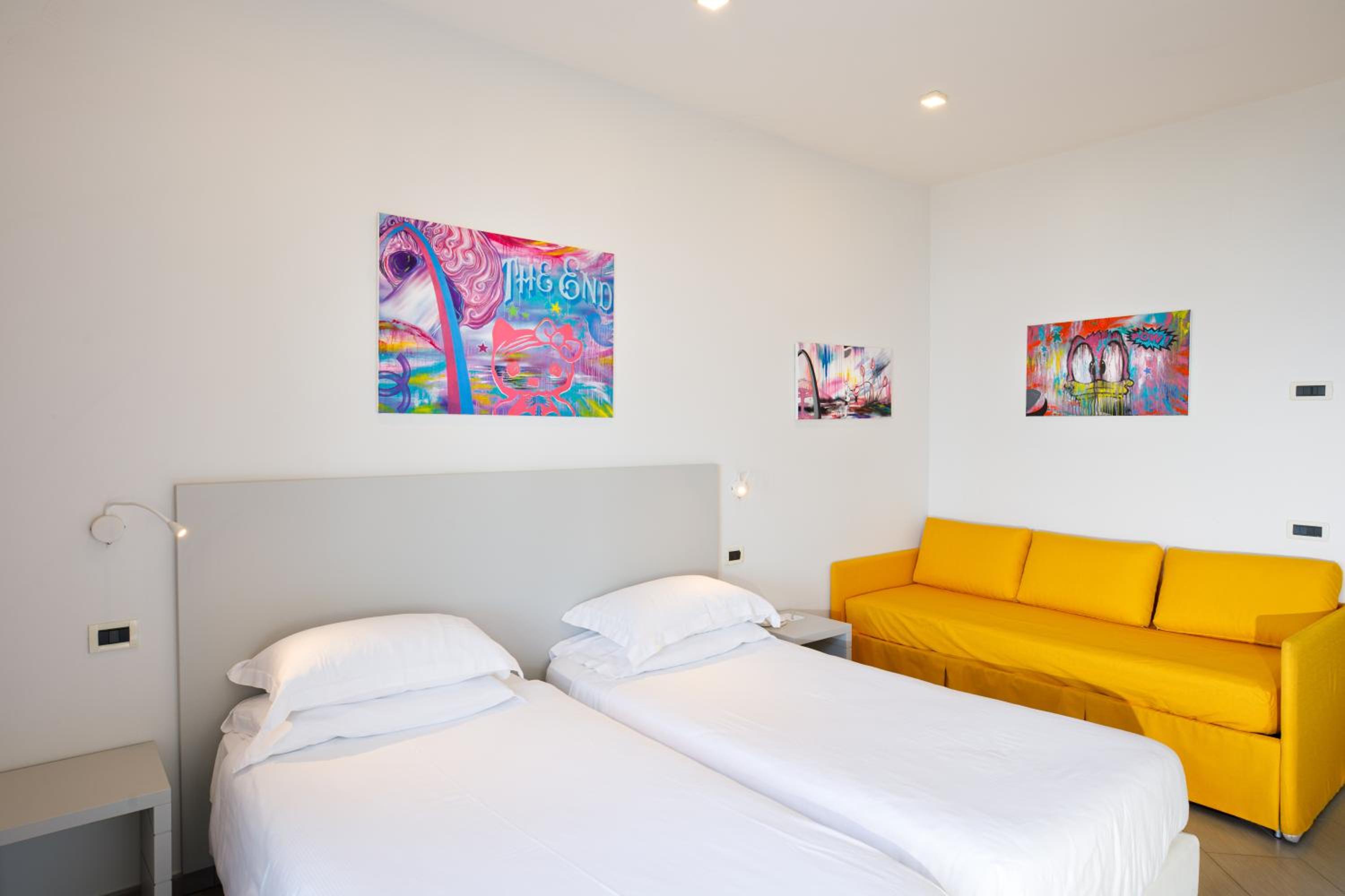 Triple Room with Garden View photo 2